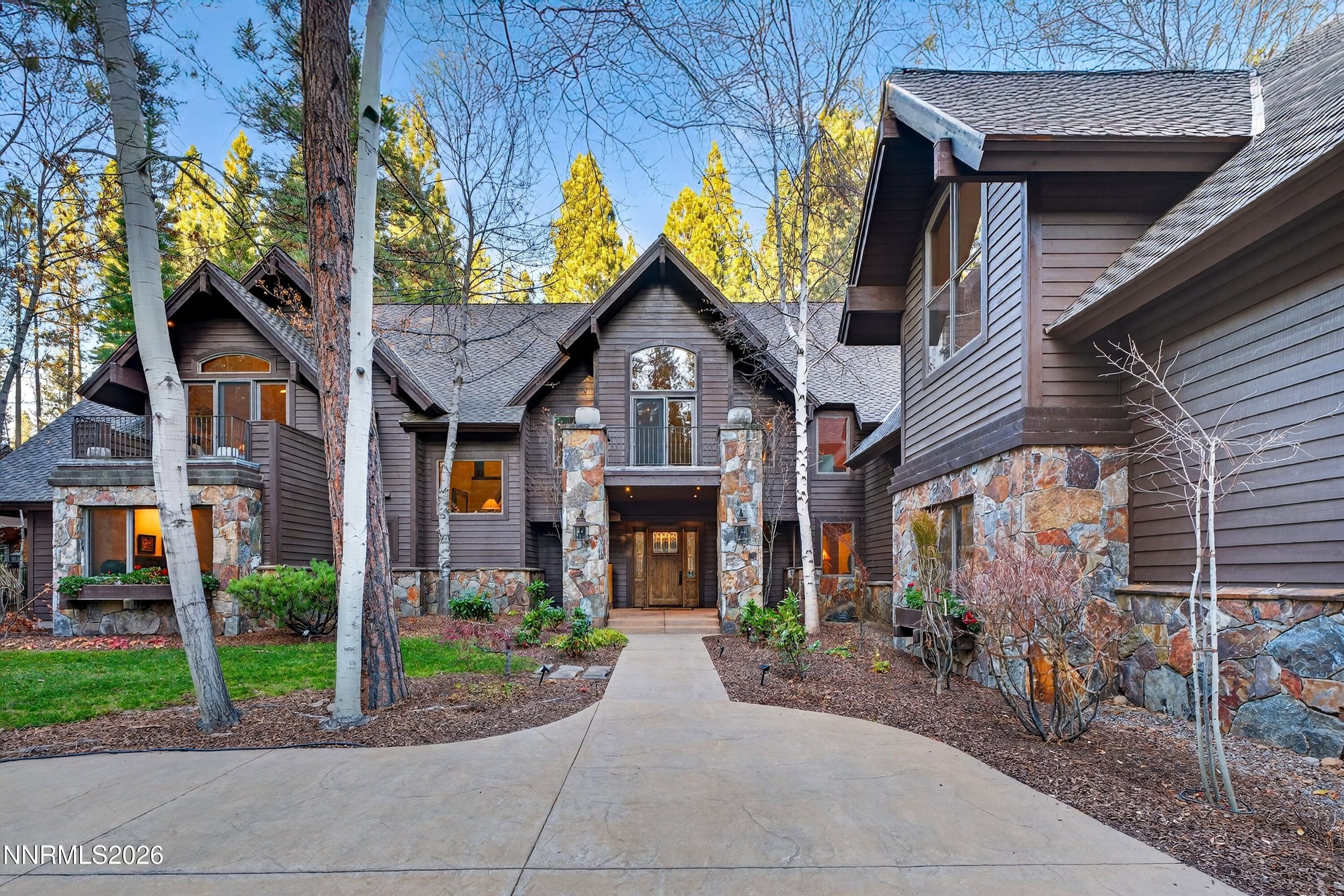 Grand Entry Drive