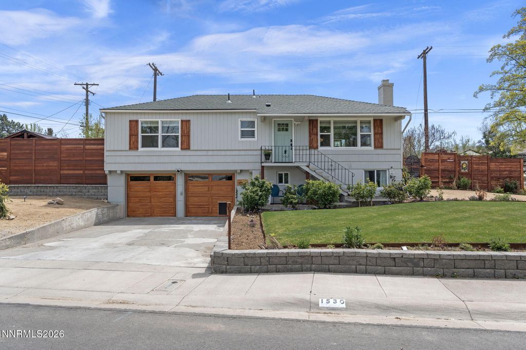 Photo of 1530 Elmcrest Drive, Reno, NV 89503 (MLS # 260004891)