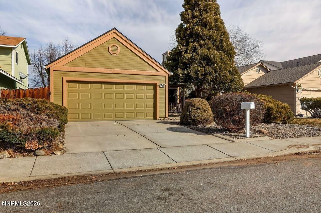 Photo of 2206 Morninglory Drive, Sparks, NV 89434 (MLS # 260001024)