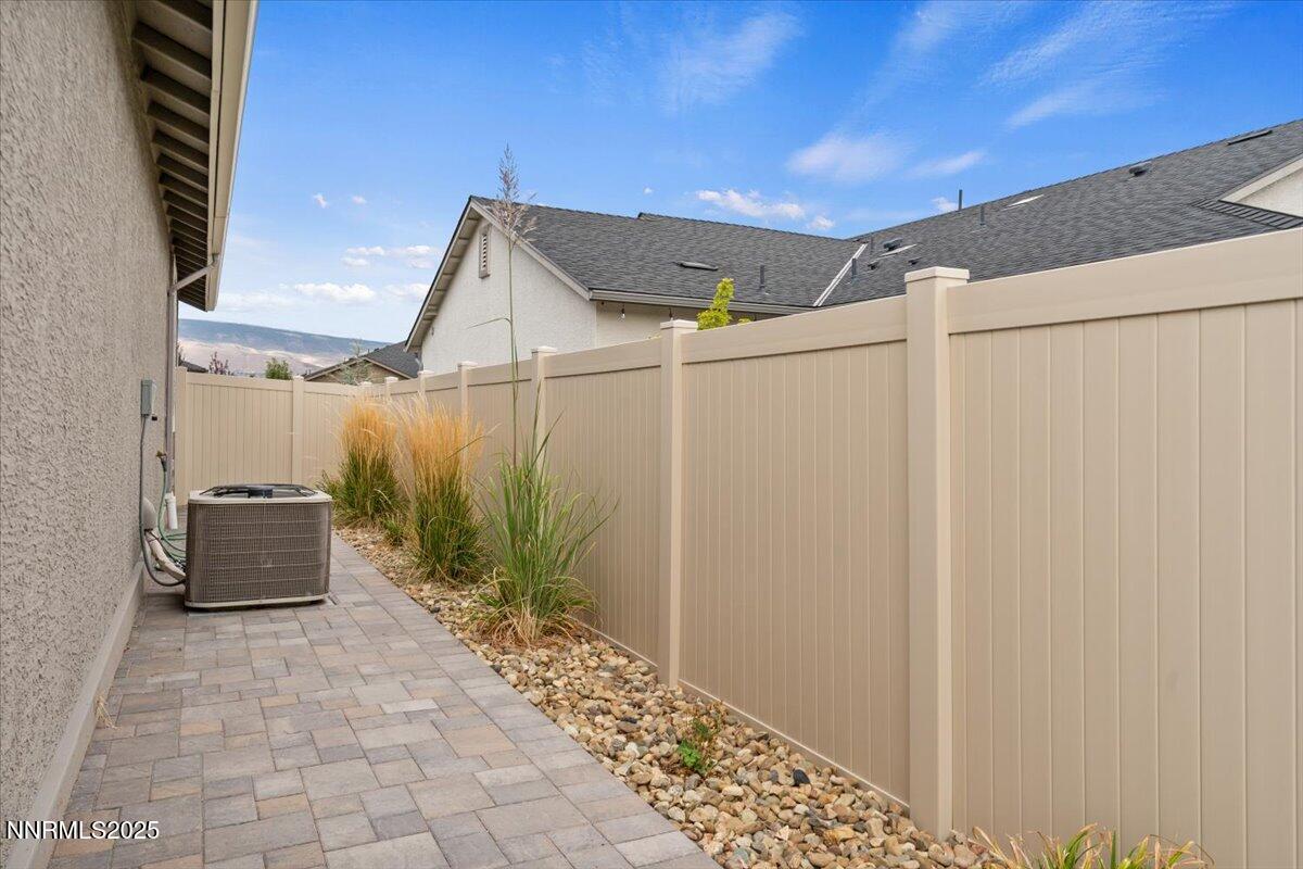 42-11204 Freedom Range Lane Reno NV 8952