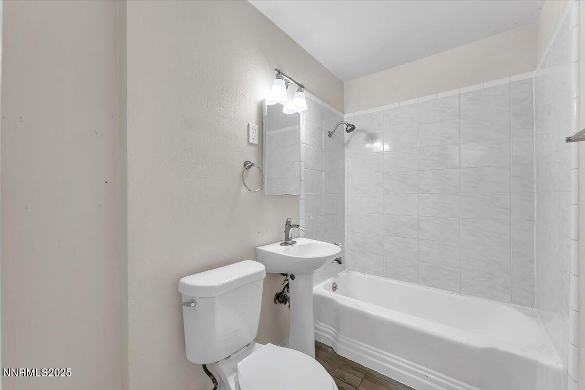 21-1375 Wesley Dr Reno NV 89503 (21 of 3