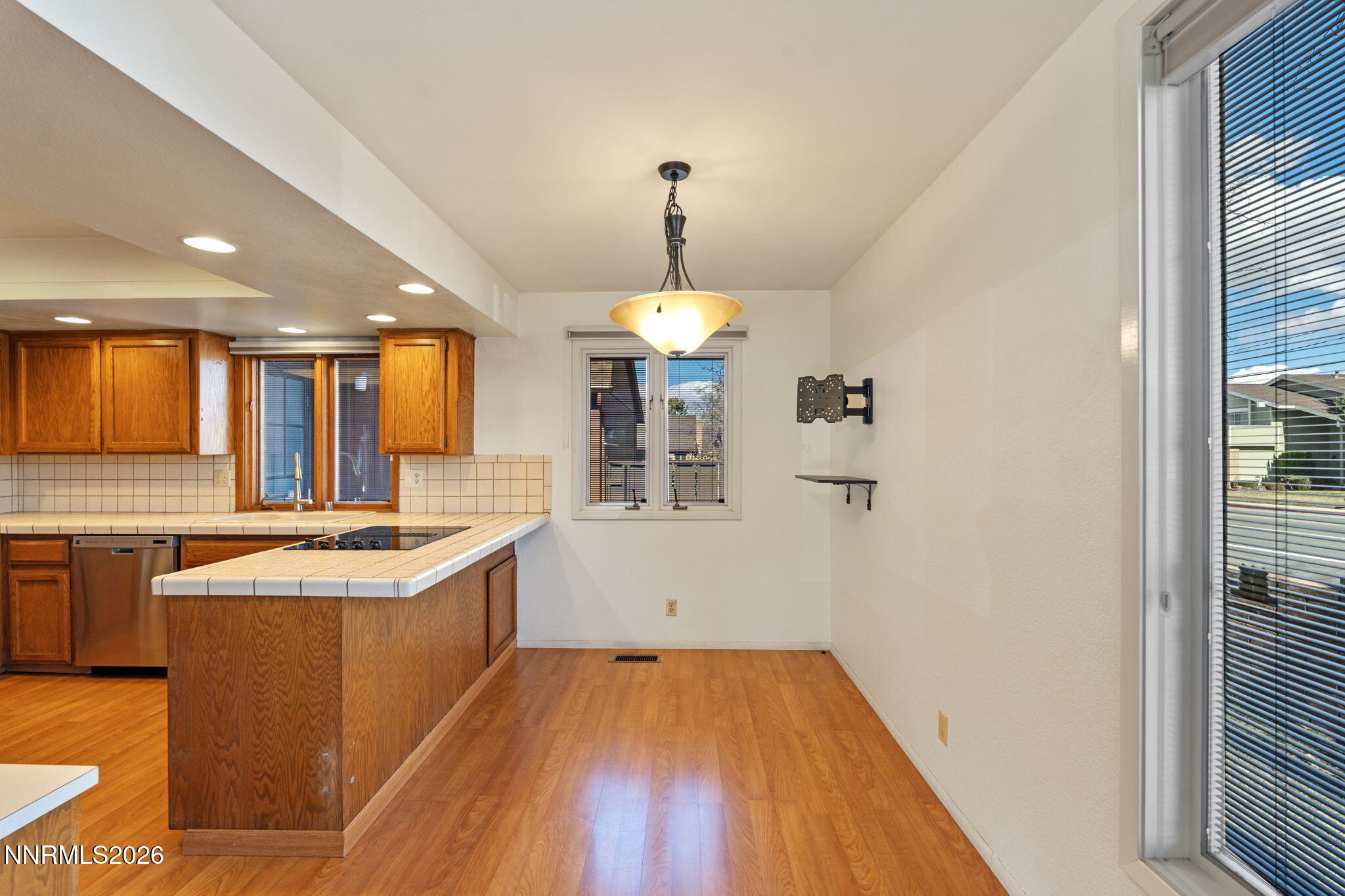 14-web-or-mls-DSC06683