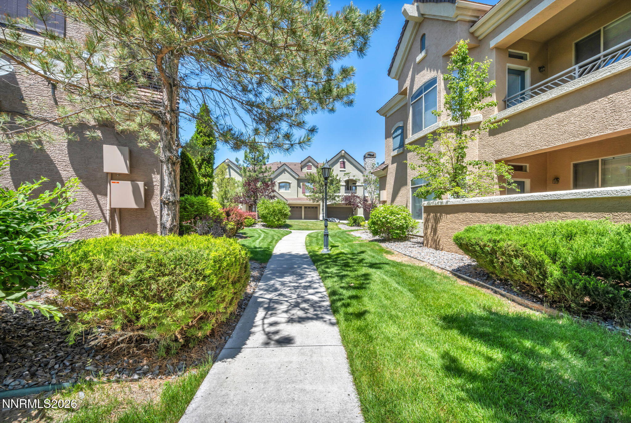 42-web-or-mls-2900-wilbur-may-pkwy-2801