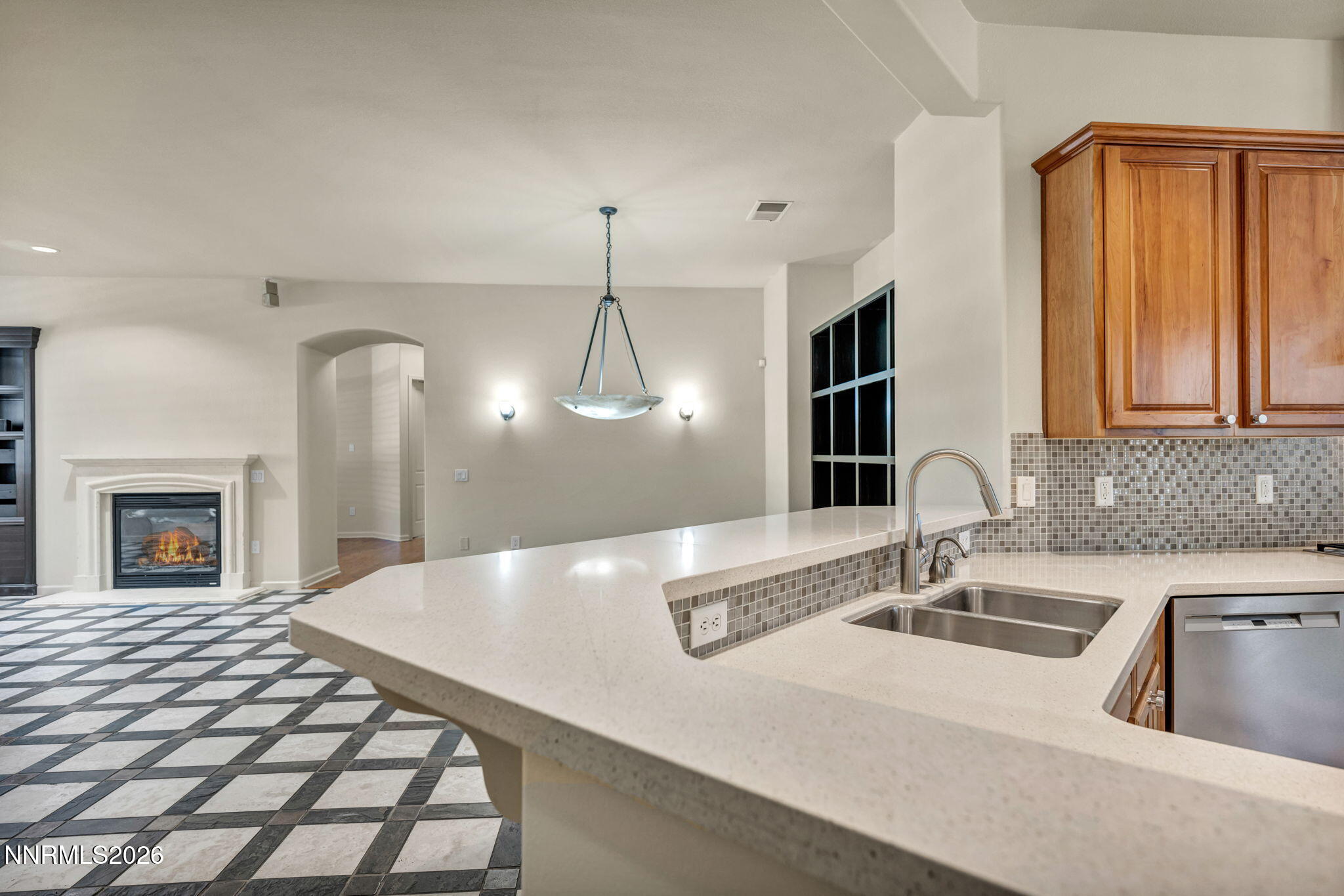 70-web-or-mls-2900-wilbur-may-pkwy-2801