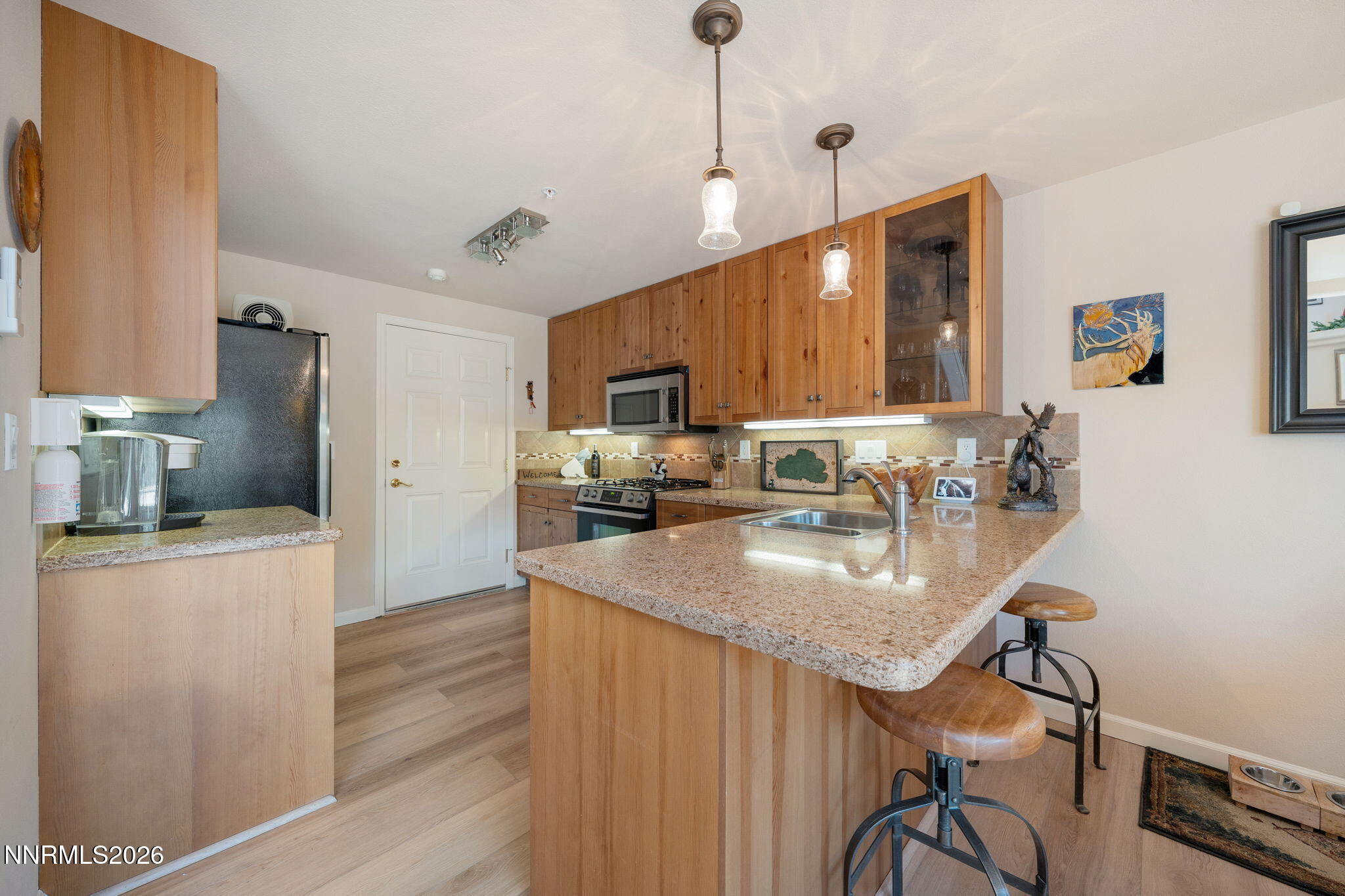 30-web-or-mls-400 Fairview unit 171-10