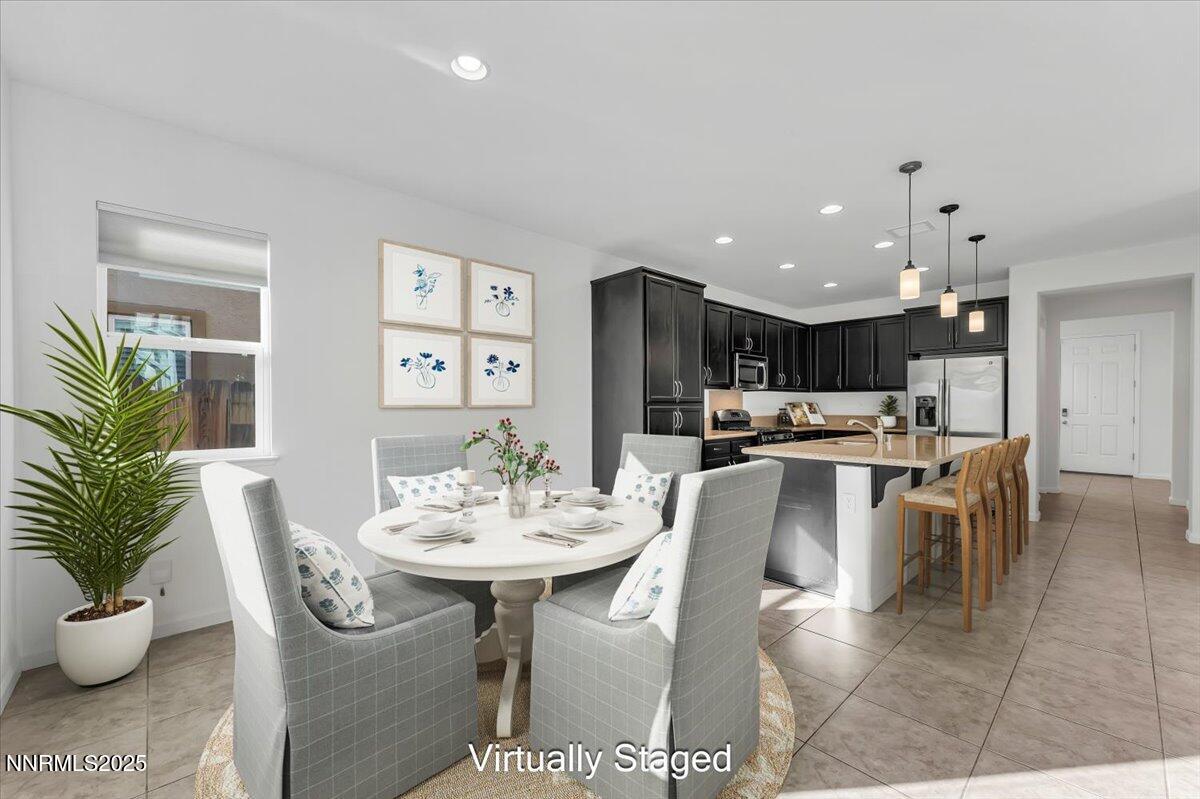 04-Virtually Staged (2 of 3)