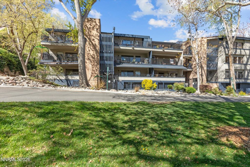 Photo of 524 Island Avenue, Reno, NV 89501 (MLS # 260004061)