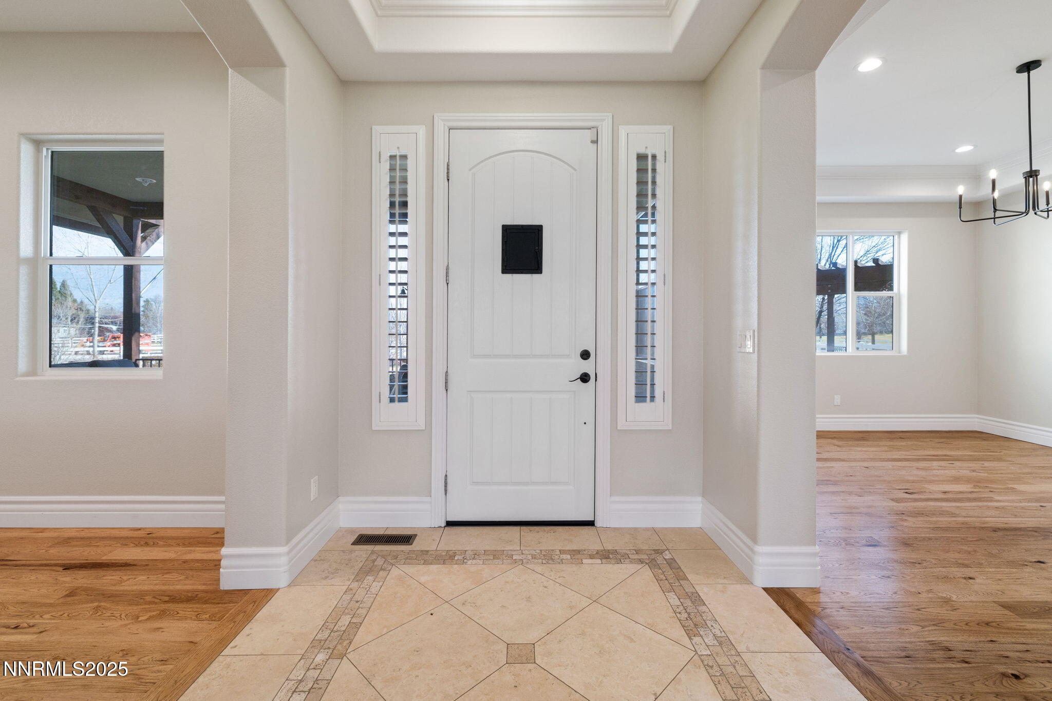 36-web-or-mls-505 Sierra Manor