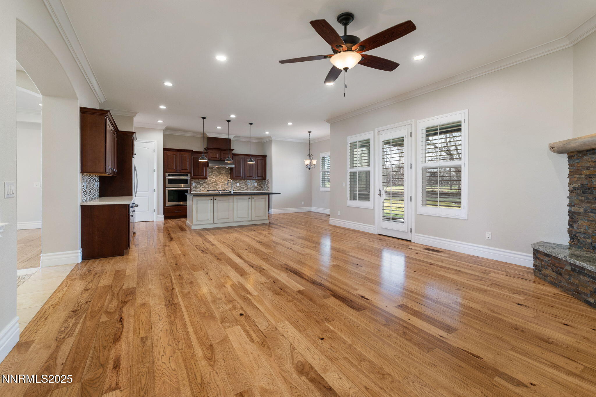 52-web-or-mls-505 Sierra Manor-3