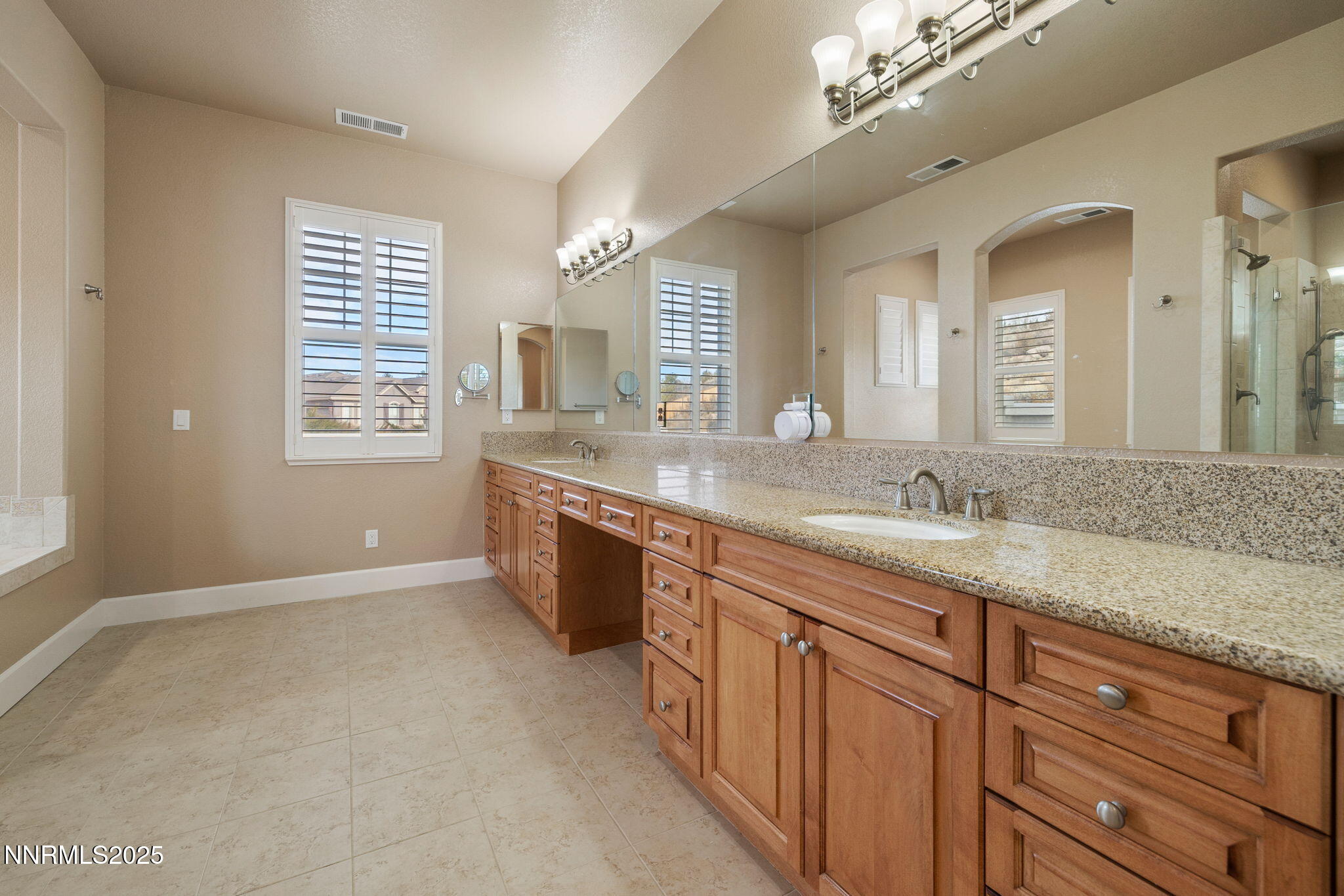 68-web-or-mls-5360 Biarritz_-34