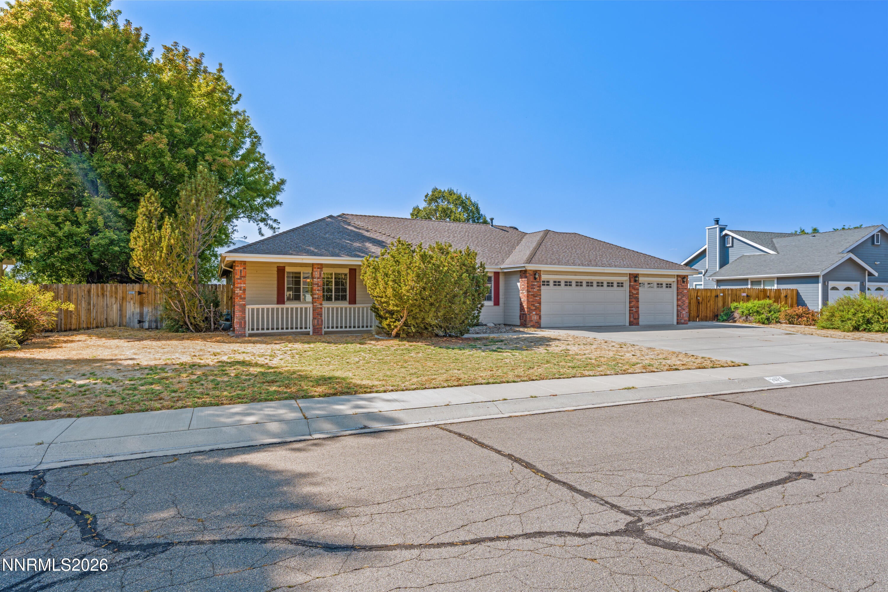 2872 Sierra Manor Drive