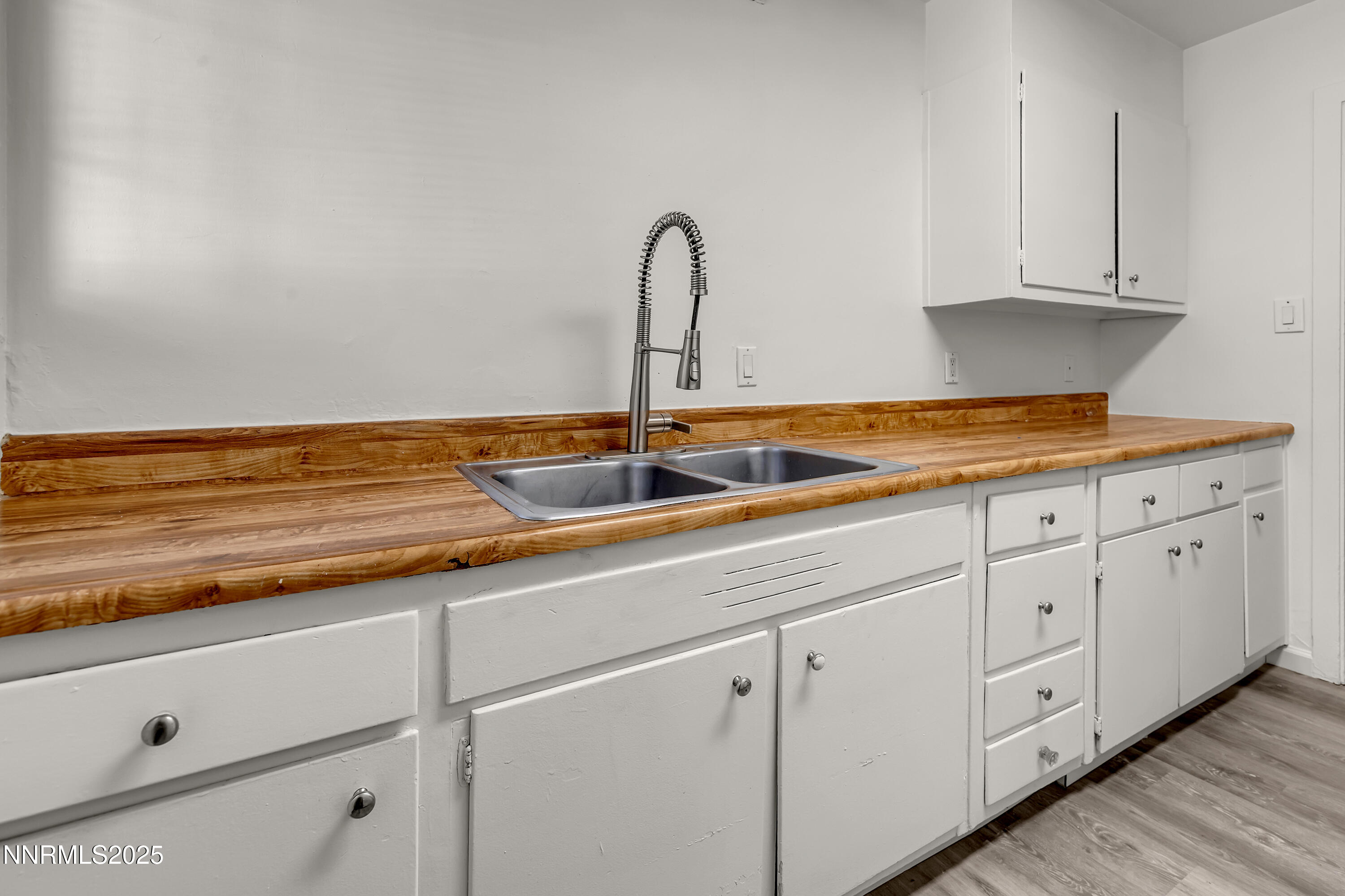 RockyMountain12360-011