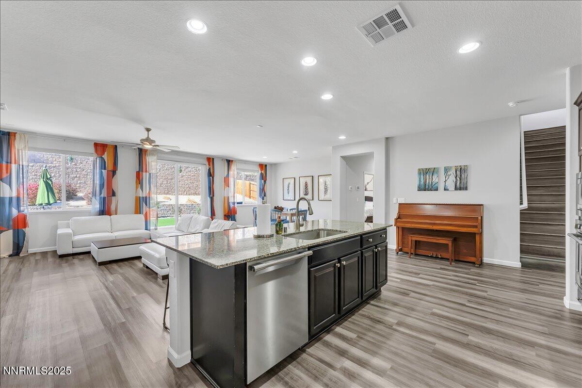 15-14013 Dancing Flame Ct Reno NV 89511