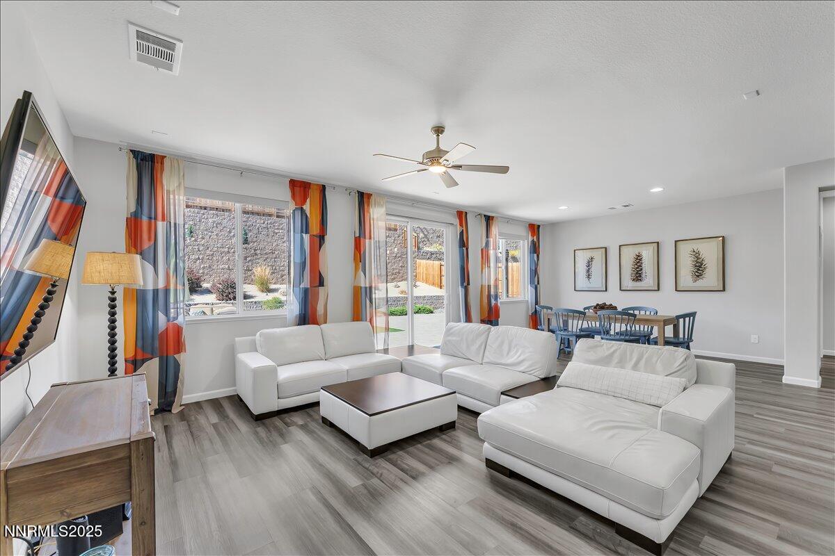 10-14013 Dancing Flame Ct Reno NV 89511