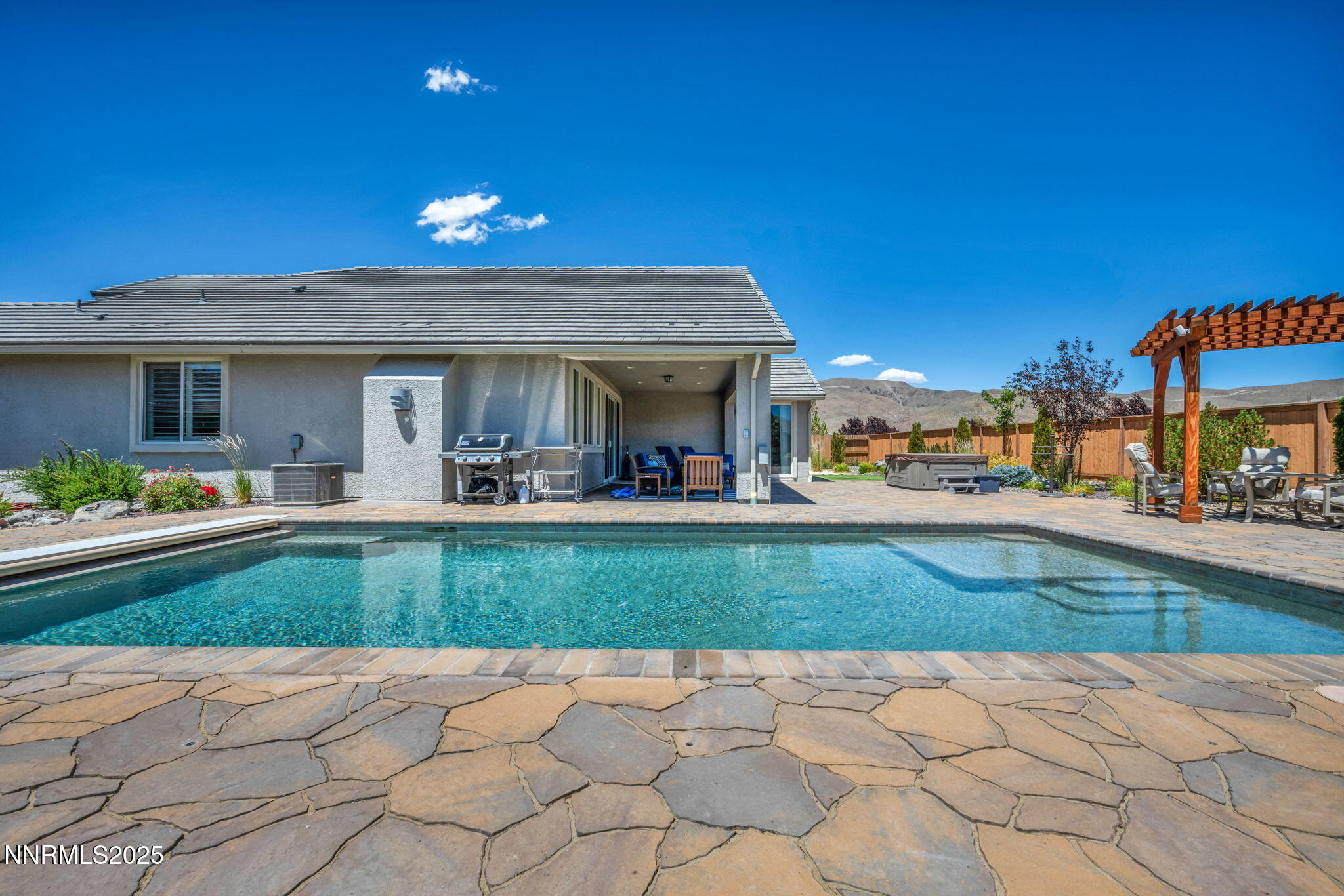 70-web-or-mls-2222-nasrullah-ln