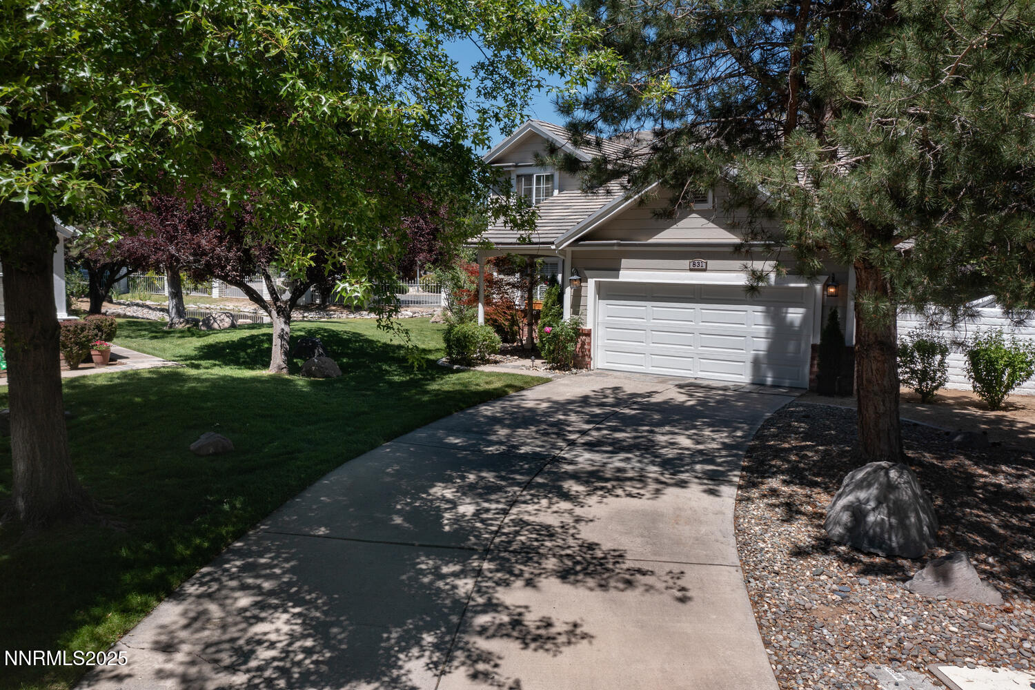 831 Blue Falls Pl Reno NV-large-045-020-