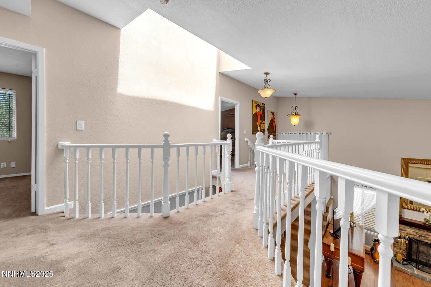 831 Blue Falls Pl Reno NV-large-032-037-