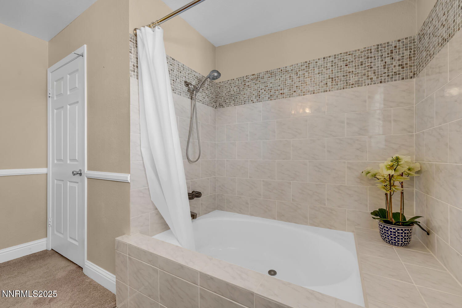 831 Blue Falls Pl Reno NV-large-026-027-