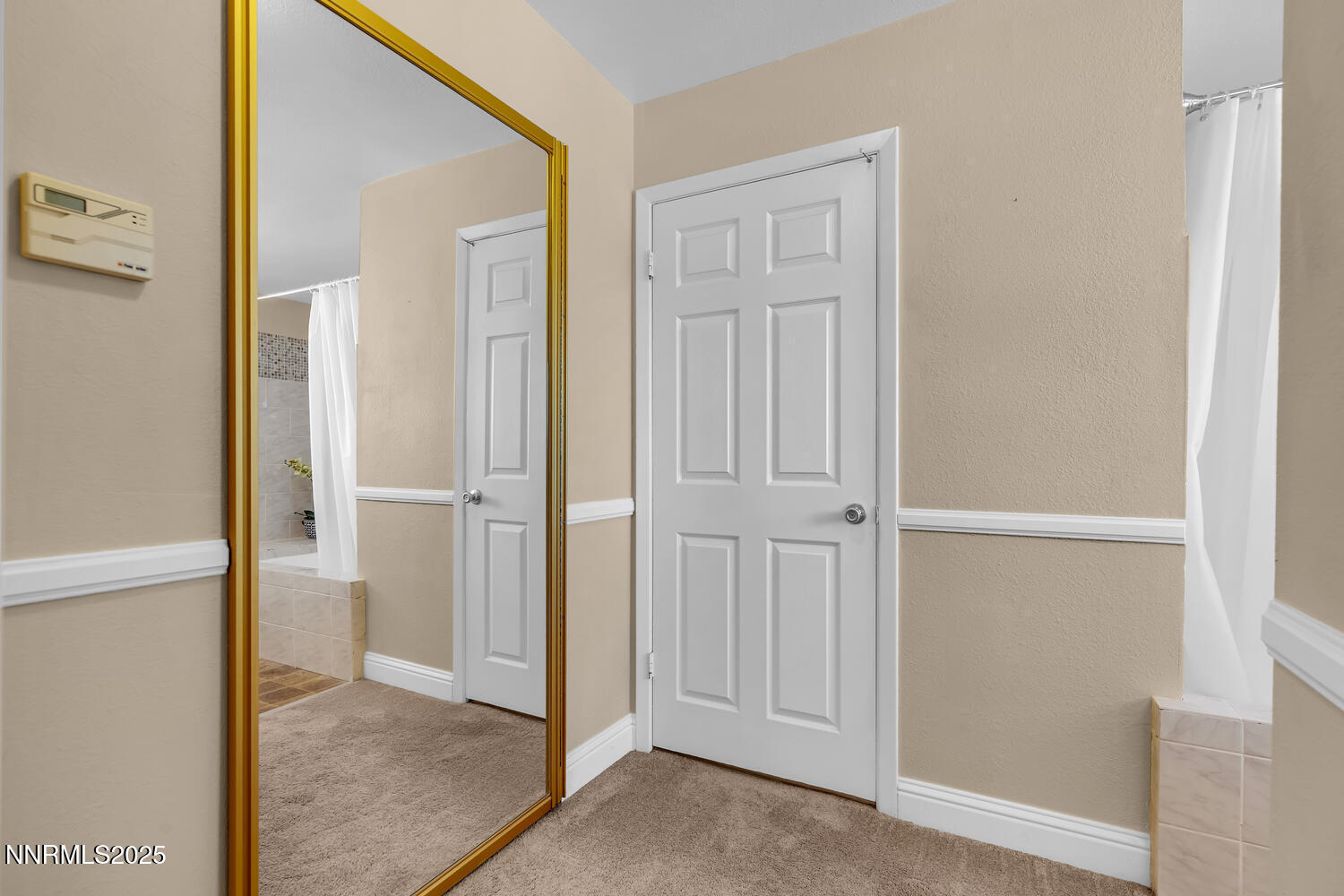 831 Blue Falls Pl Reno NV-large-023-011-