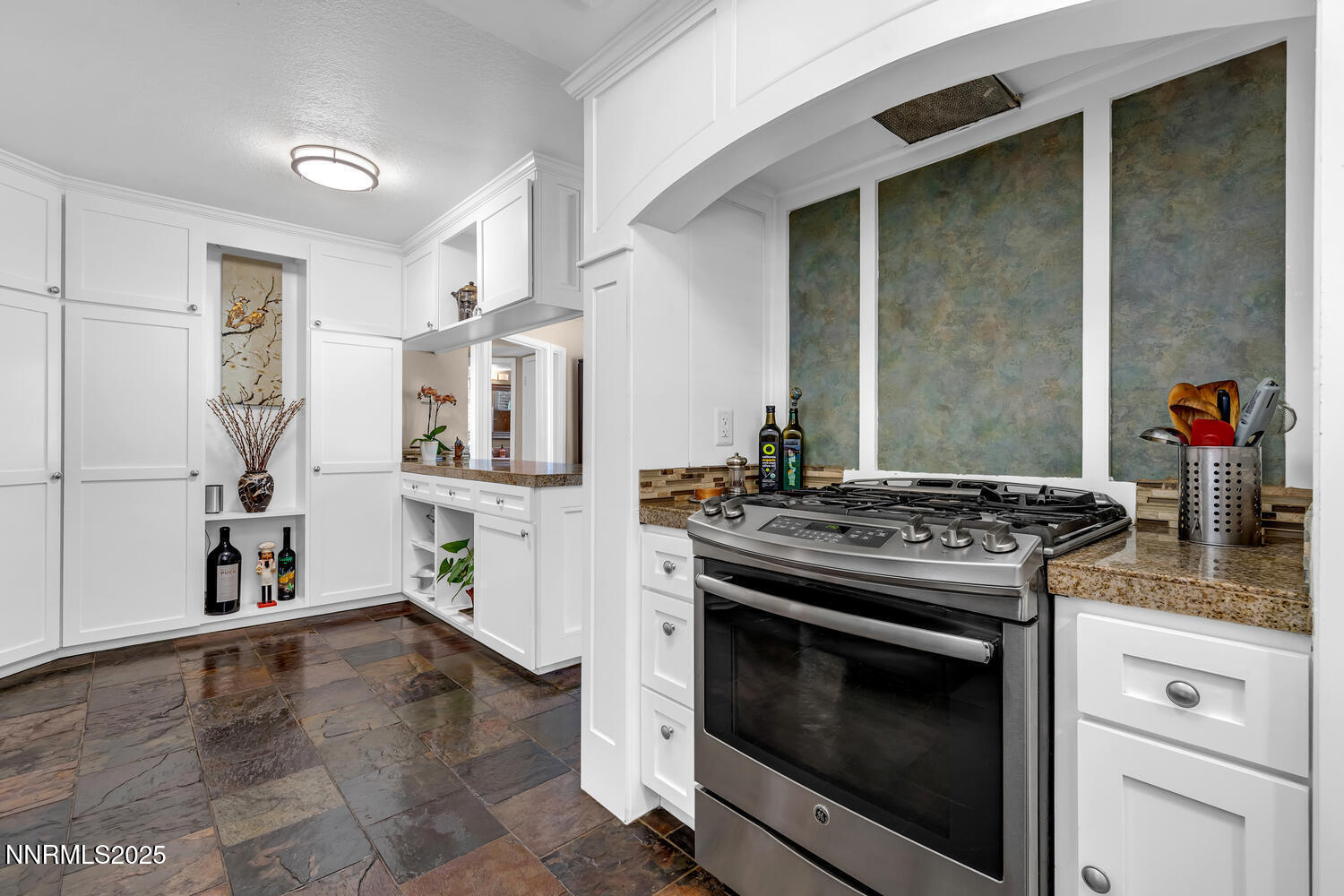 831 Blue Falls Pl Reno NV-large-017-057-