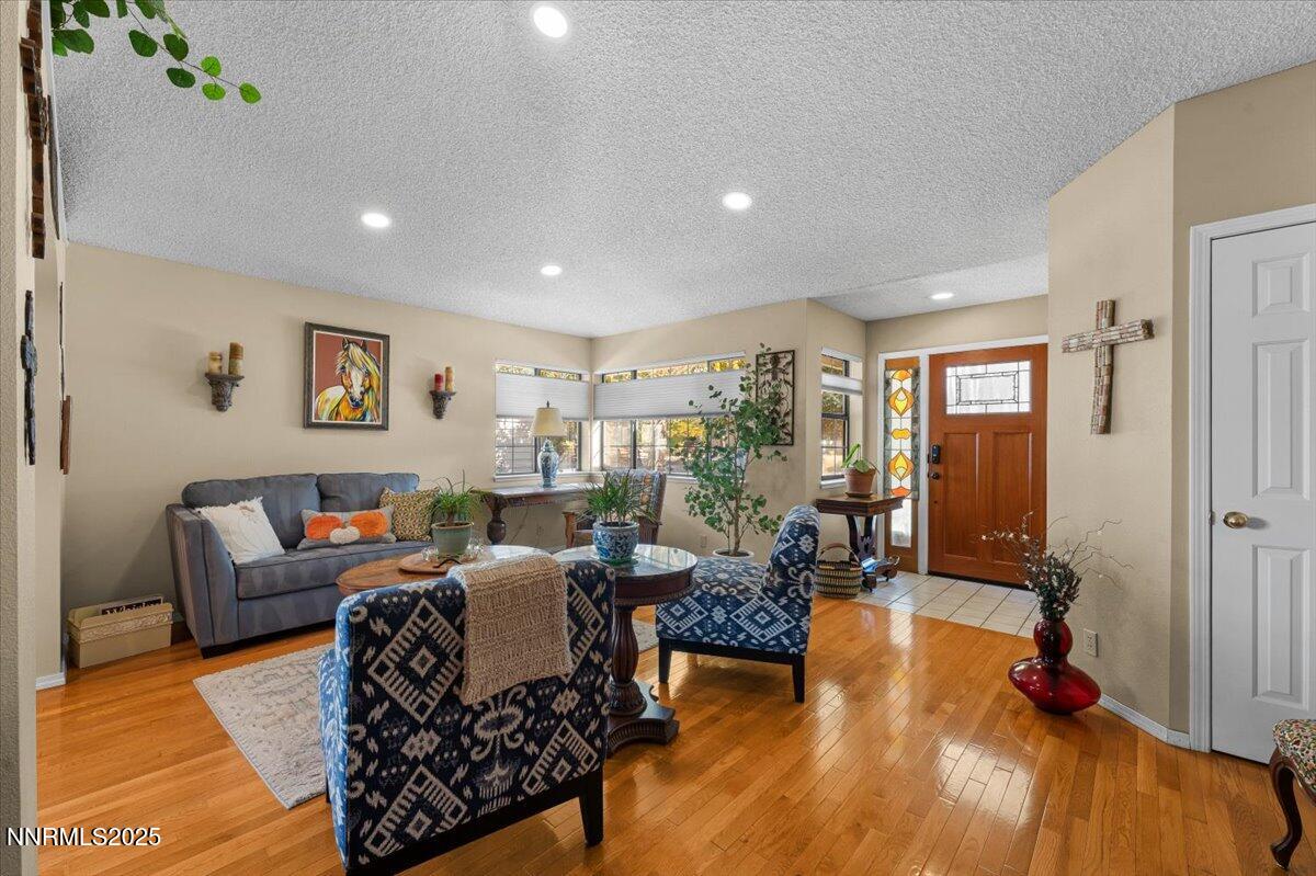 05-3945 Falling Water Drive Reno NV 8951