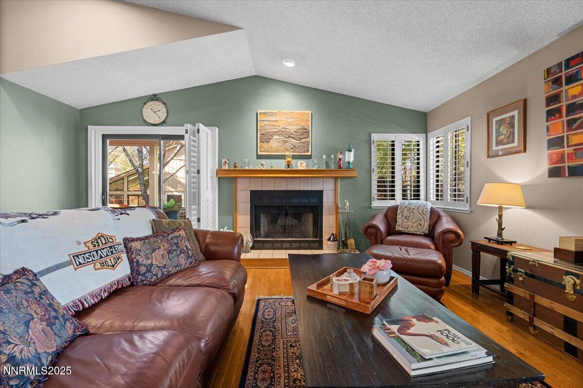 21-3945 Falling Water Drive Reno NV 8951