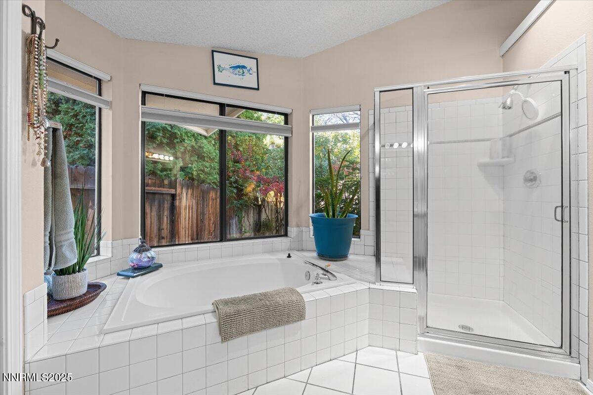 29-3945 Falling Water Drive Reno NV 8951