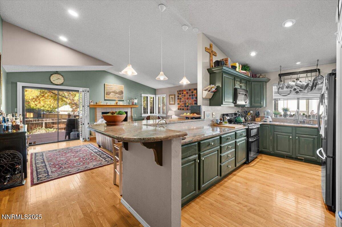 12-3945 Falling Water Drive Reno NV 8951