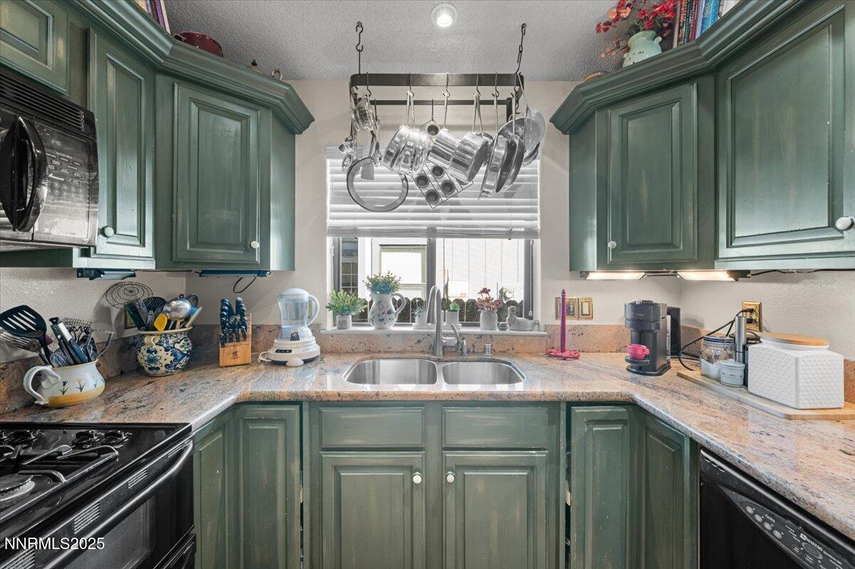 14-3945 Falling Water Drive Reno NV 8951