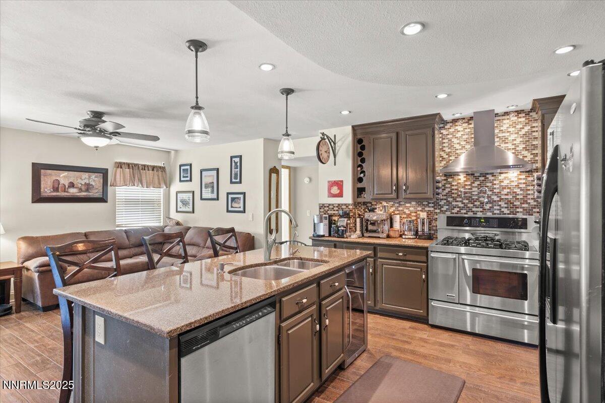 10-976 Leah Circle Reno NV 89511-10