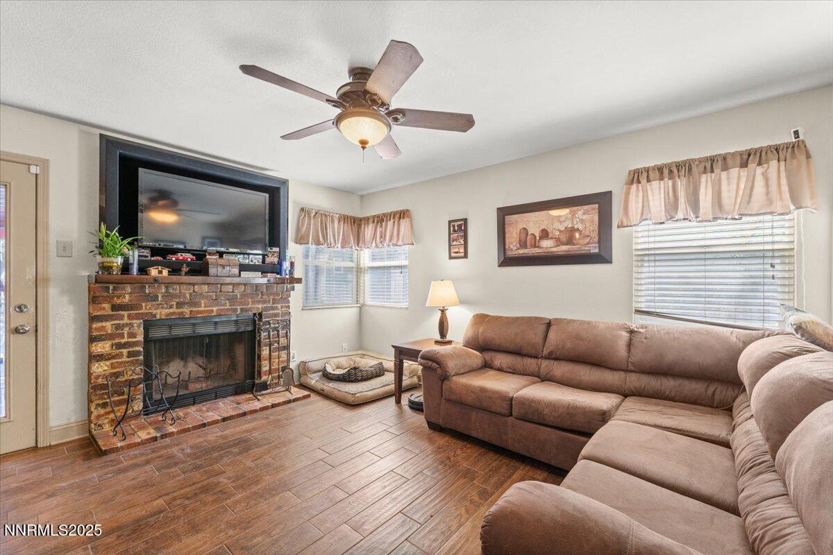 05-976 Leah Circle Reno NV 89511-5