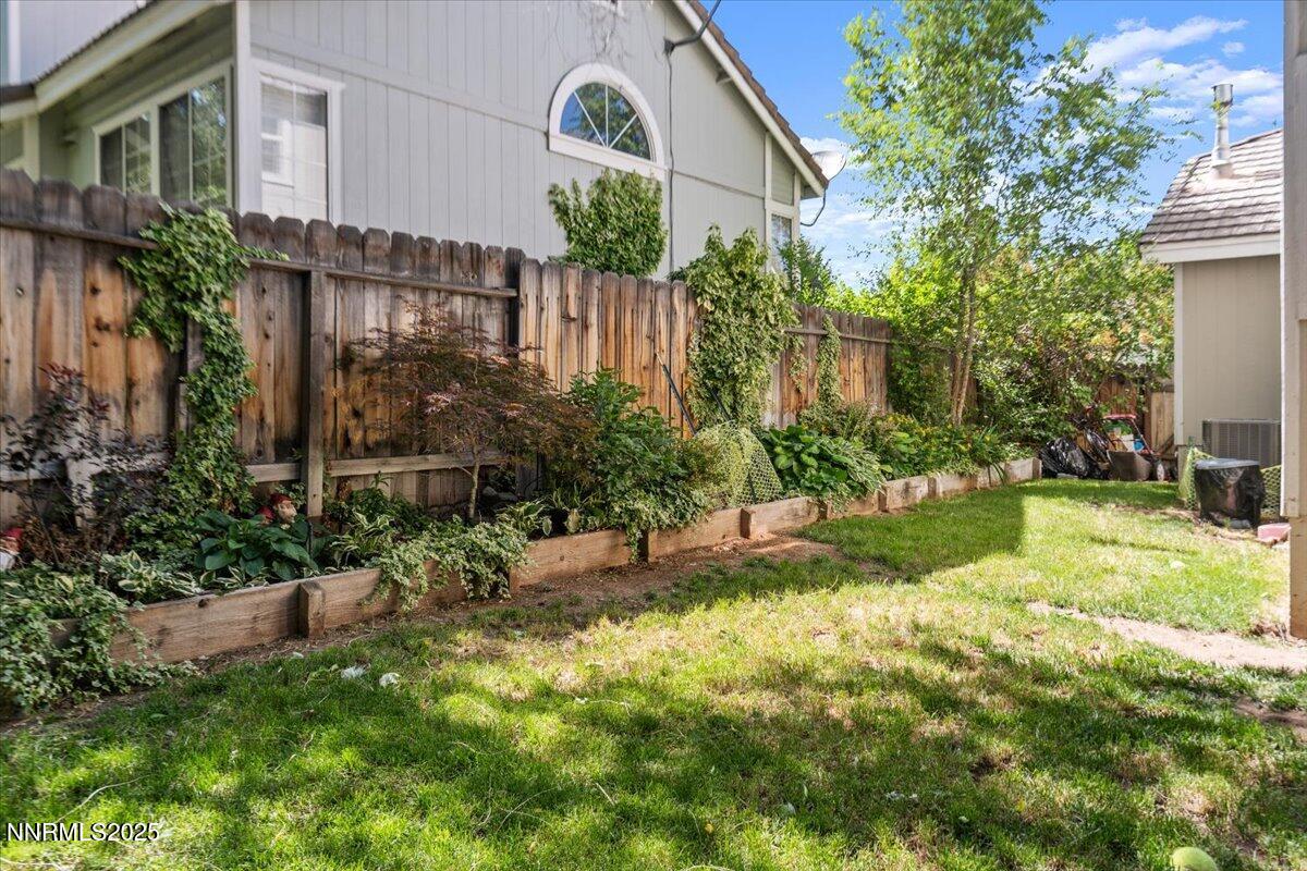 24-976 Leah Circle Reno NV 89511-24