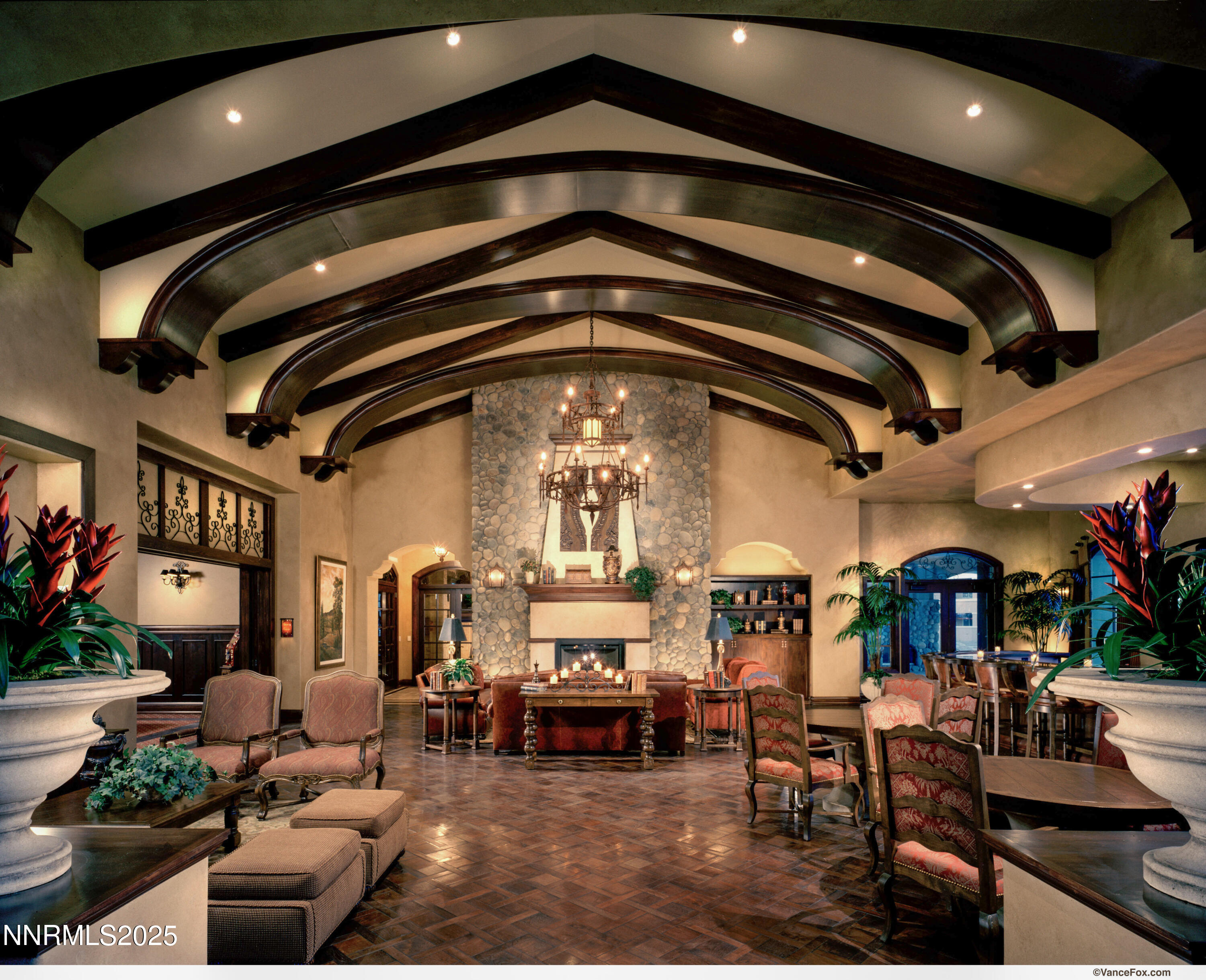 990WilburMayClubhouse05