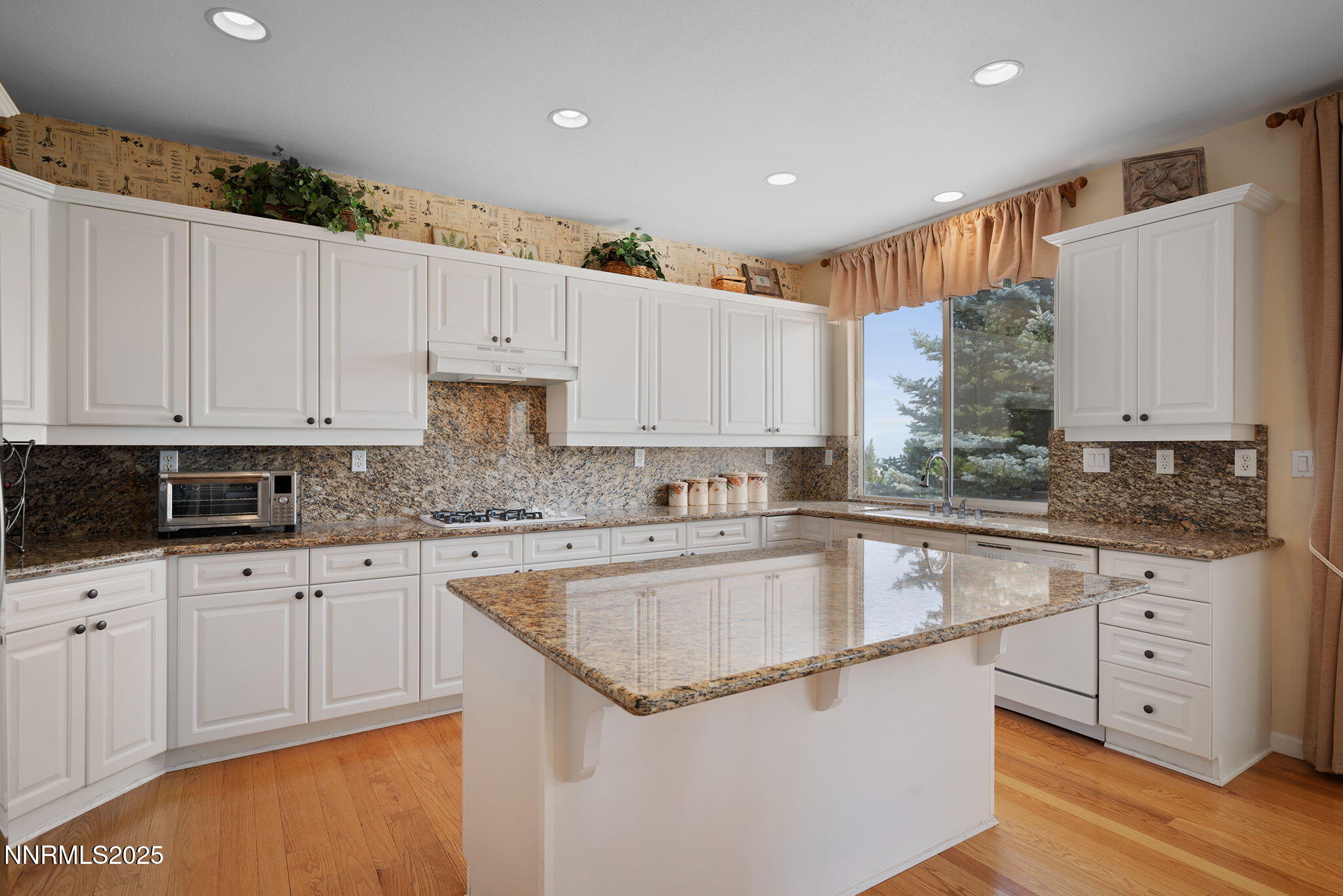 19-web-or-mls-_DSC1029