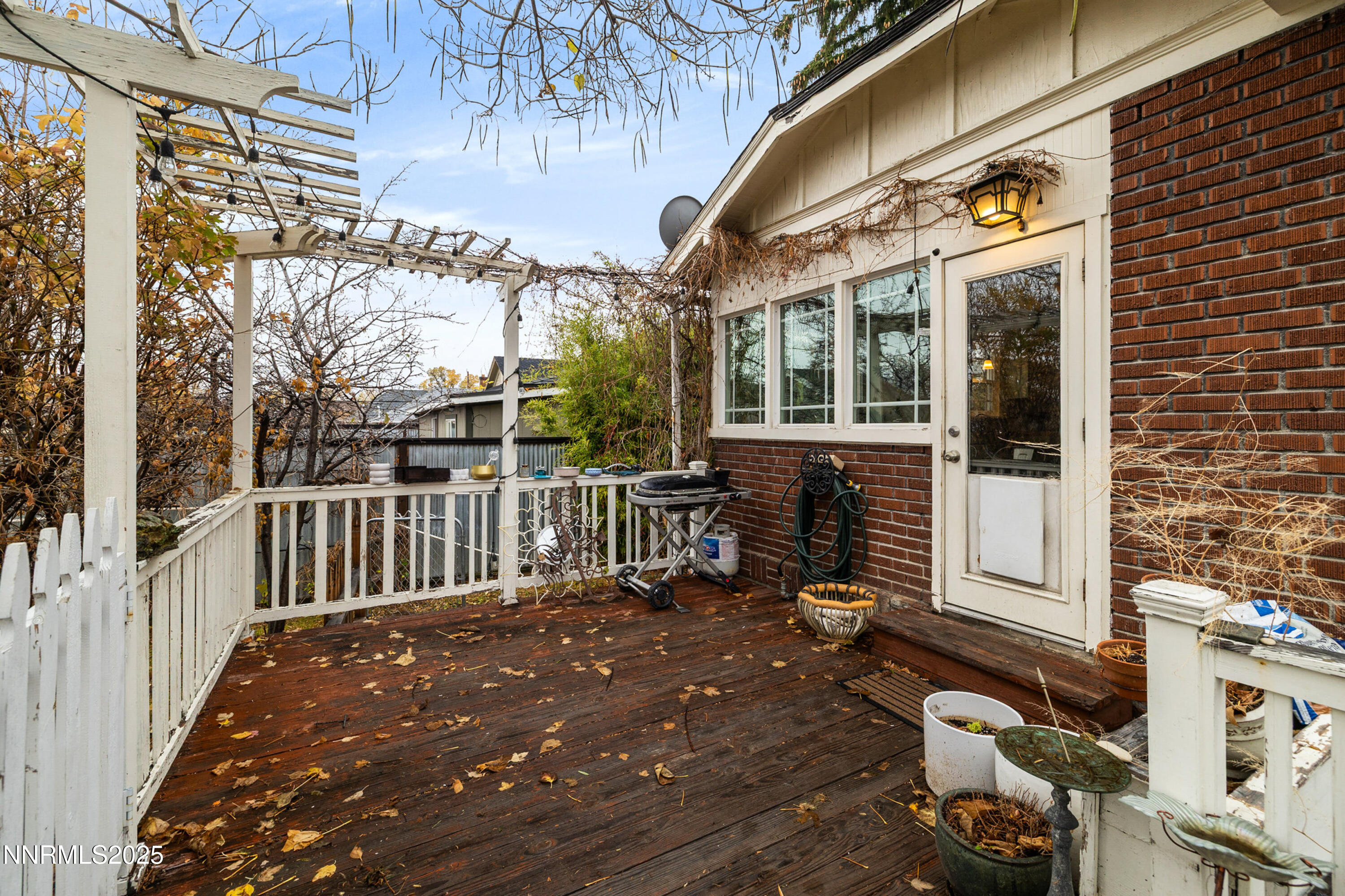 025_23-print-948_washington-24_295