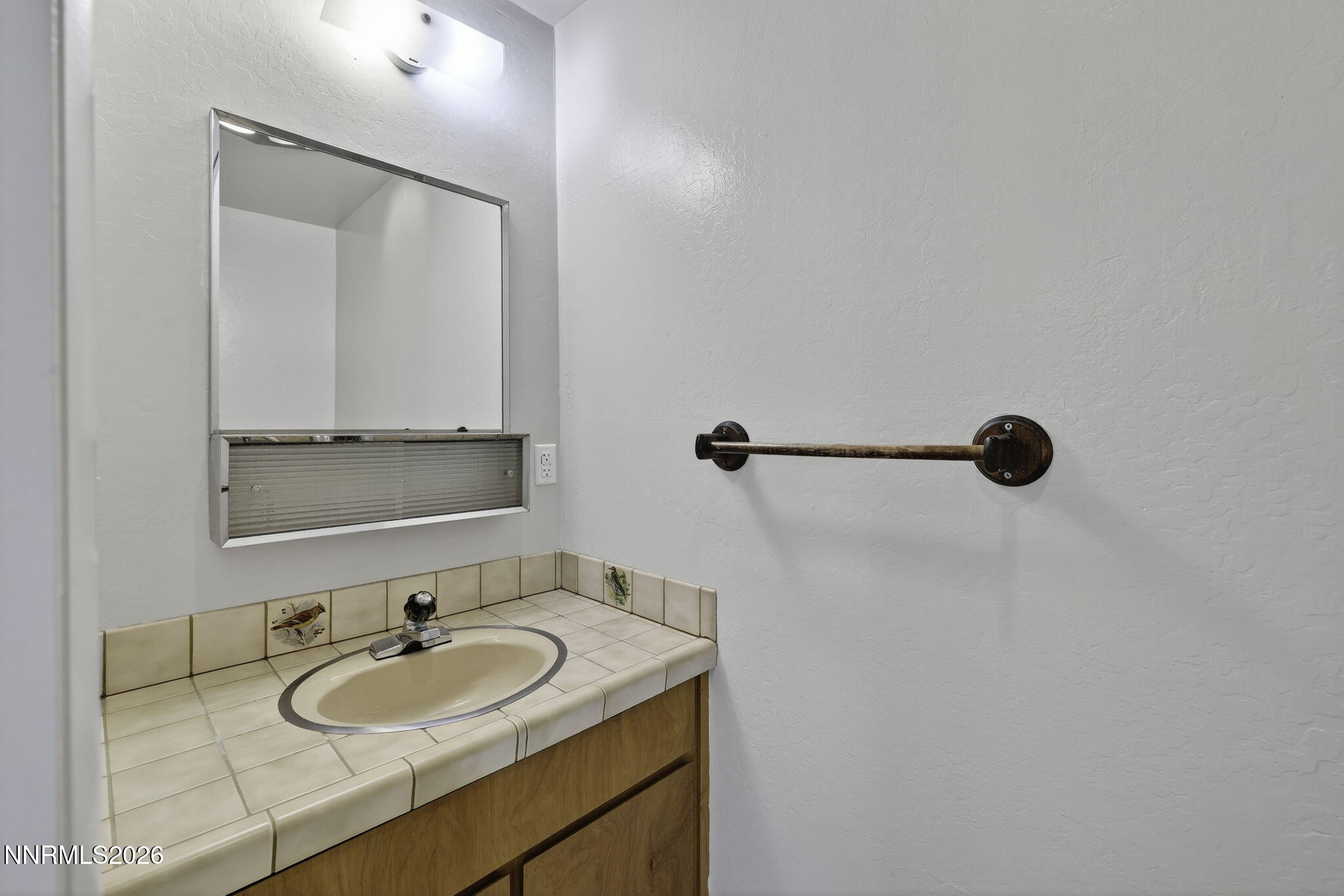 43-web-or-mls-1051 Riverview-40