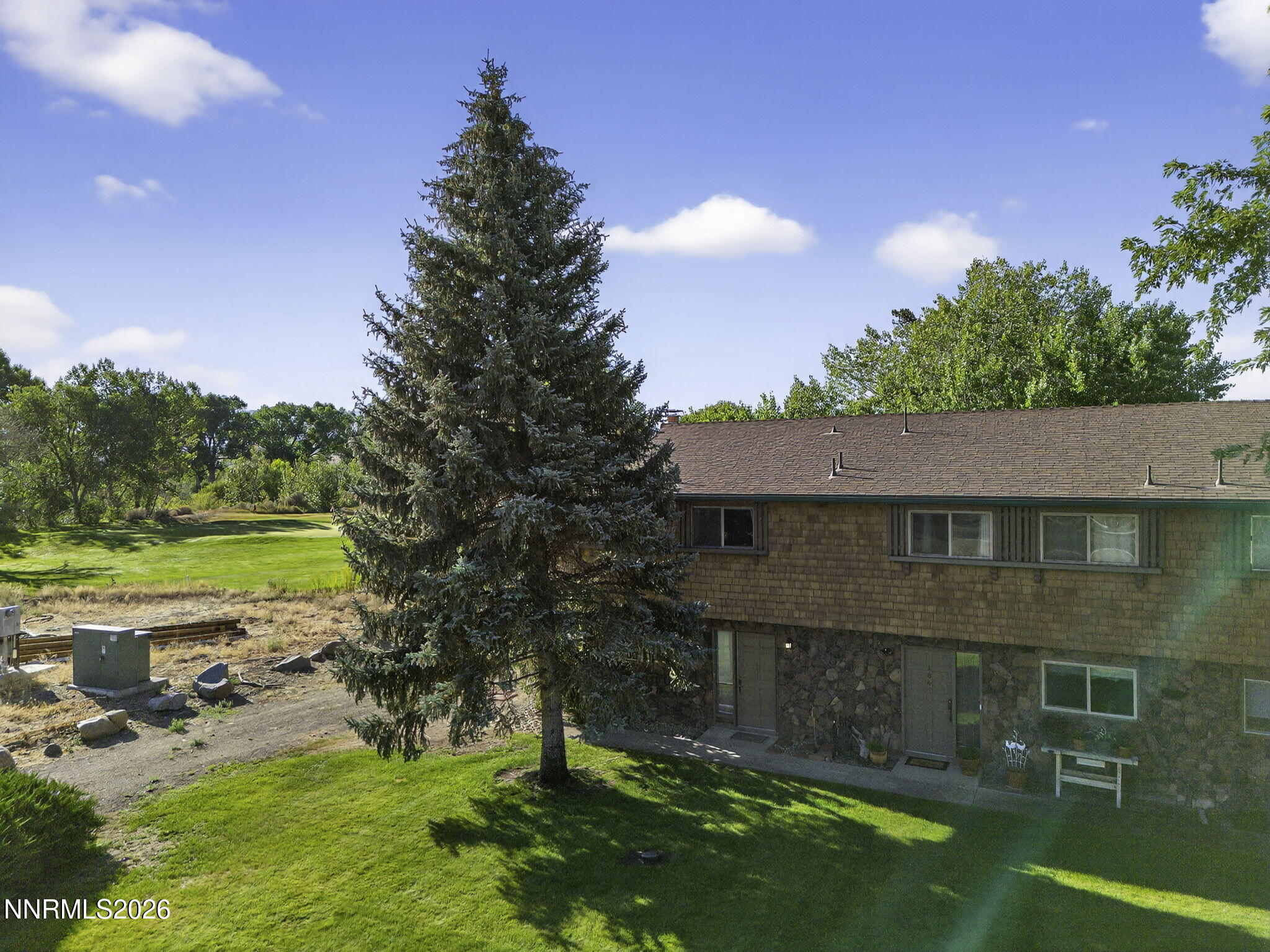 63-web-or-mls-1051 Riverview-55