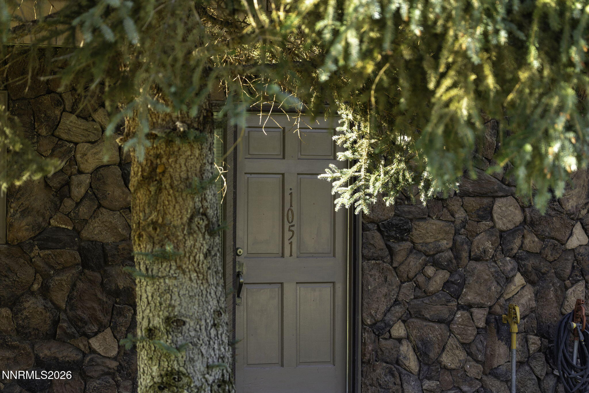 10-web-or-mls-1051 Riverview-6