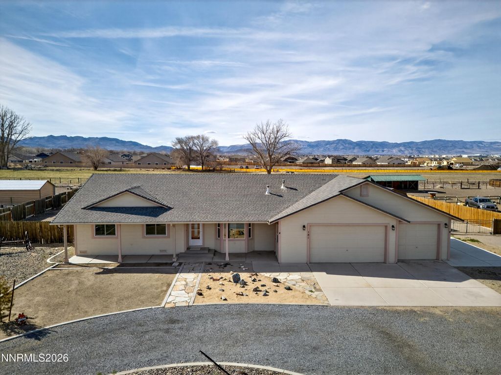 Photo of 141 Country Ranch Road, Fernley, NV 89408 (MLS # 260002124)