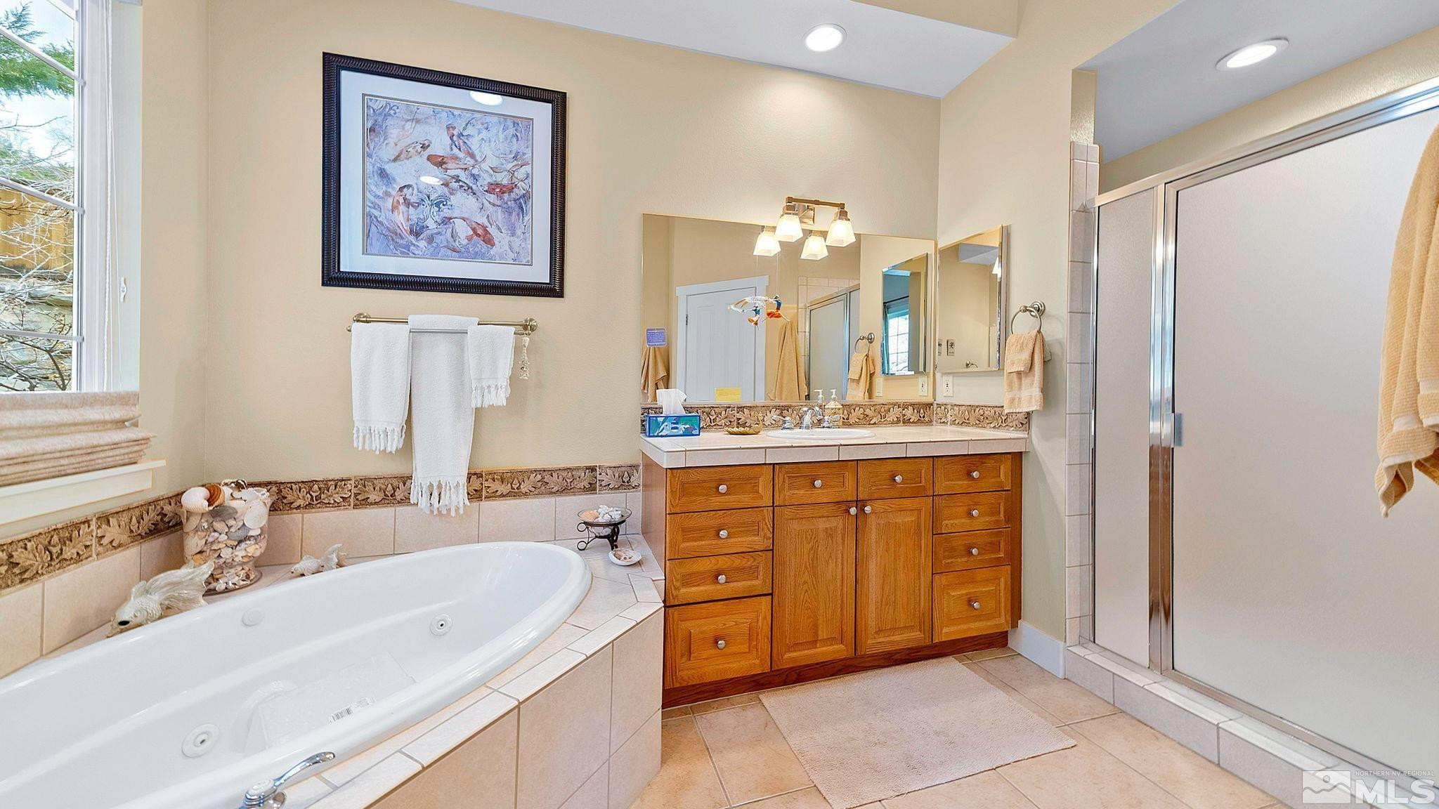 Reno, Nevada 89519, United States, 2 Bedrooms Bedrooms, ,2 BathroomsBathrooms,Residential,Active,93970