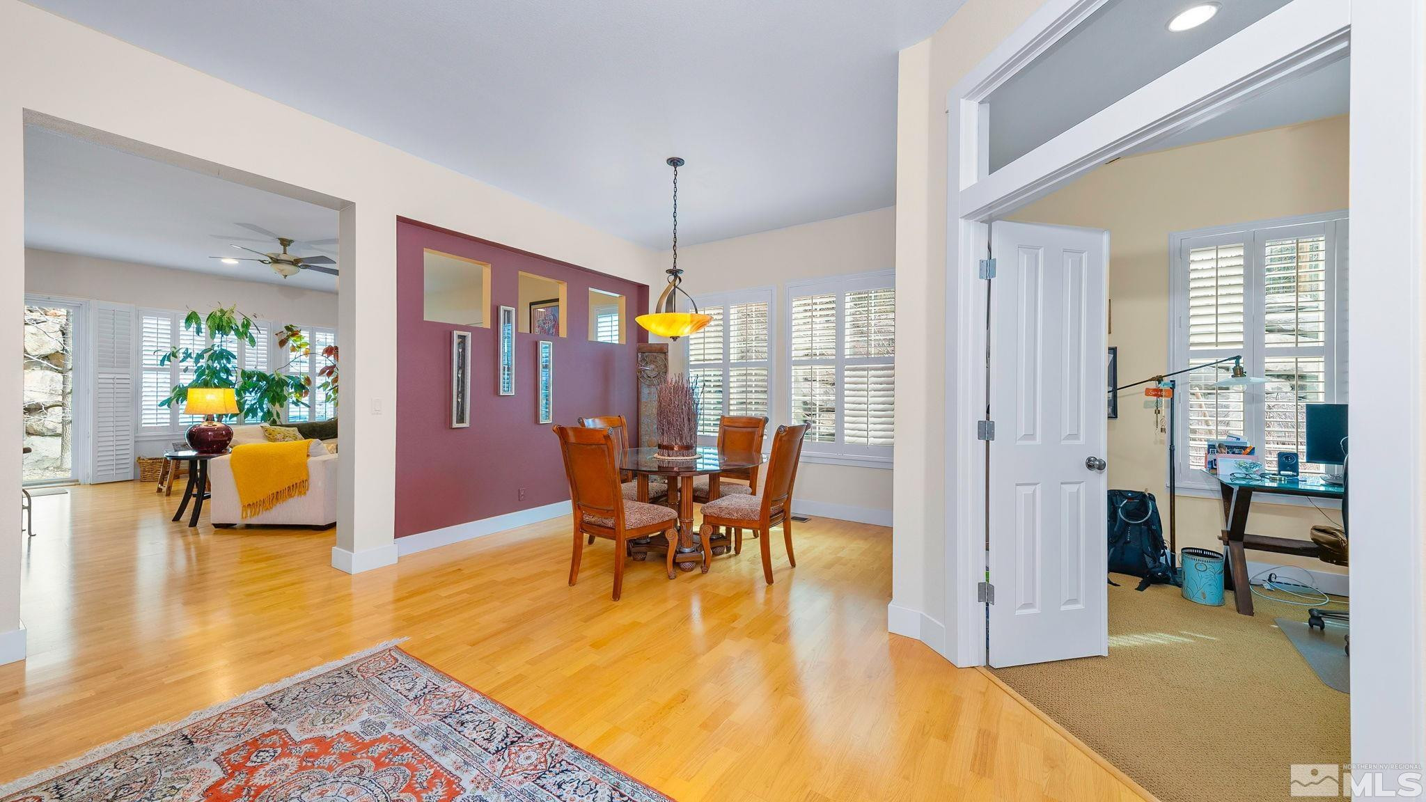 Reno, Nevada 89519, United States, 2 Bedrooms Bedrooms, ,2 BathroomsBathrooms,Residential,Active,93970