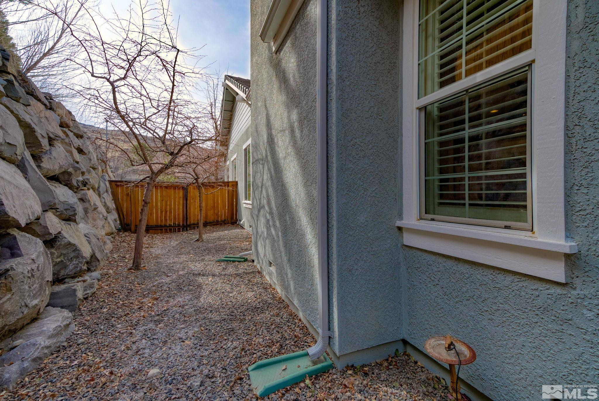 Reno, Nevada 89519, United States, 2 Bedrooms Bedrooms, ,2 BathroomsBathrooms,Residential,Active,93970