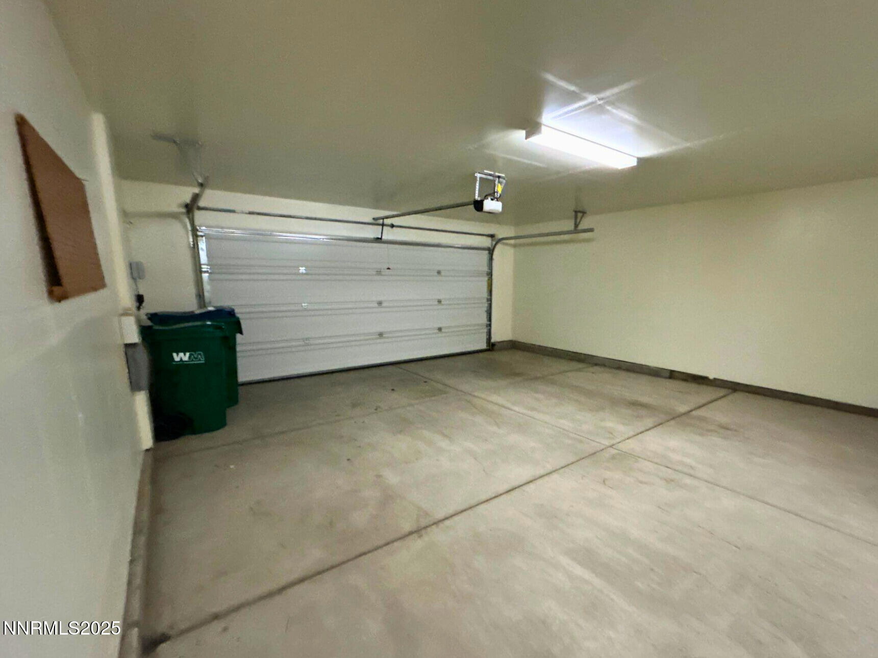 deda770b-6f77-49b0-865a-dde2b155d0d3