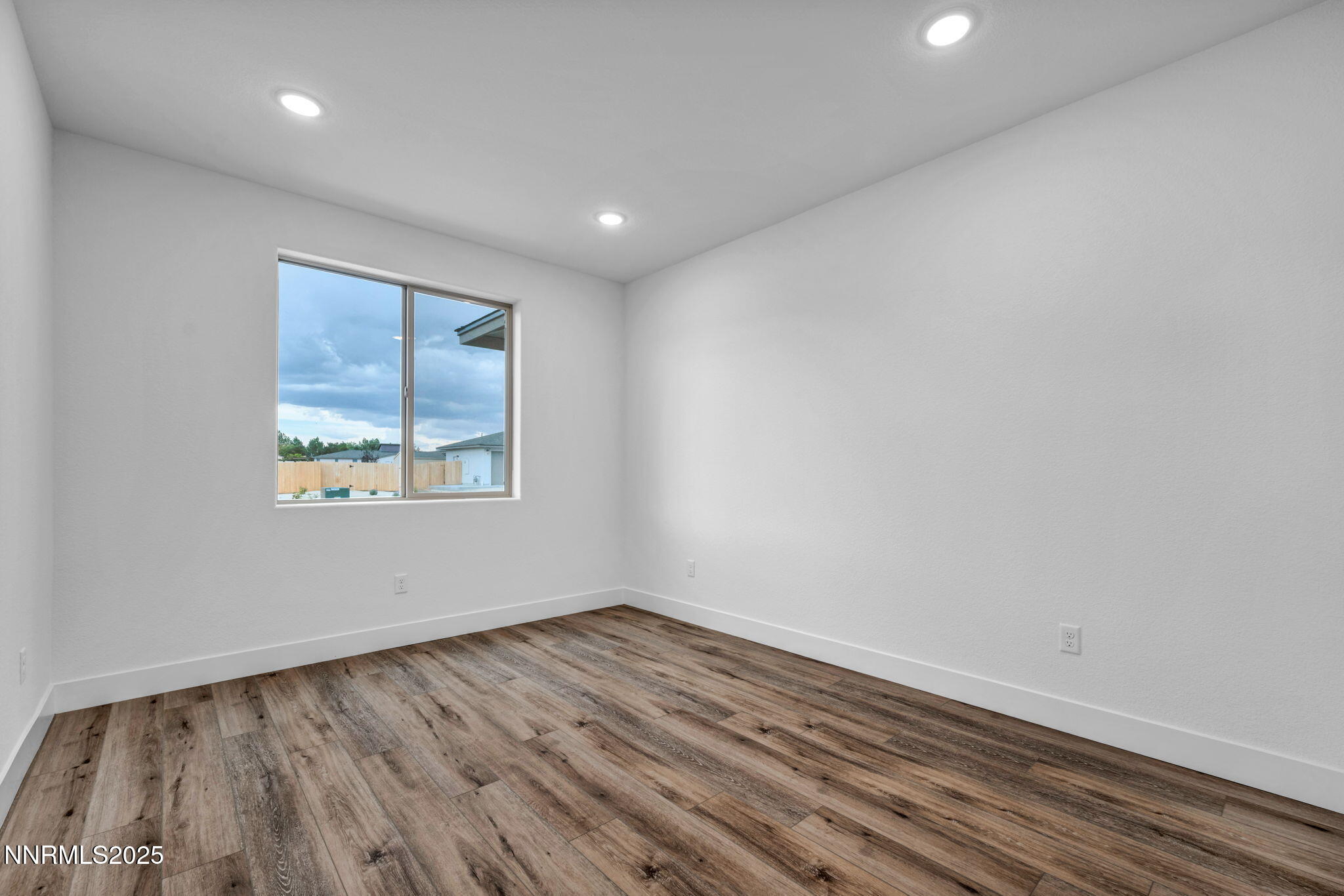 75-web-or-mls-754-shimmer-ct