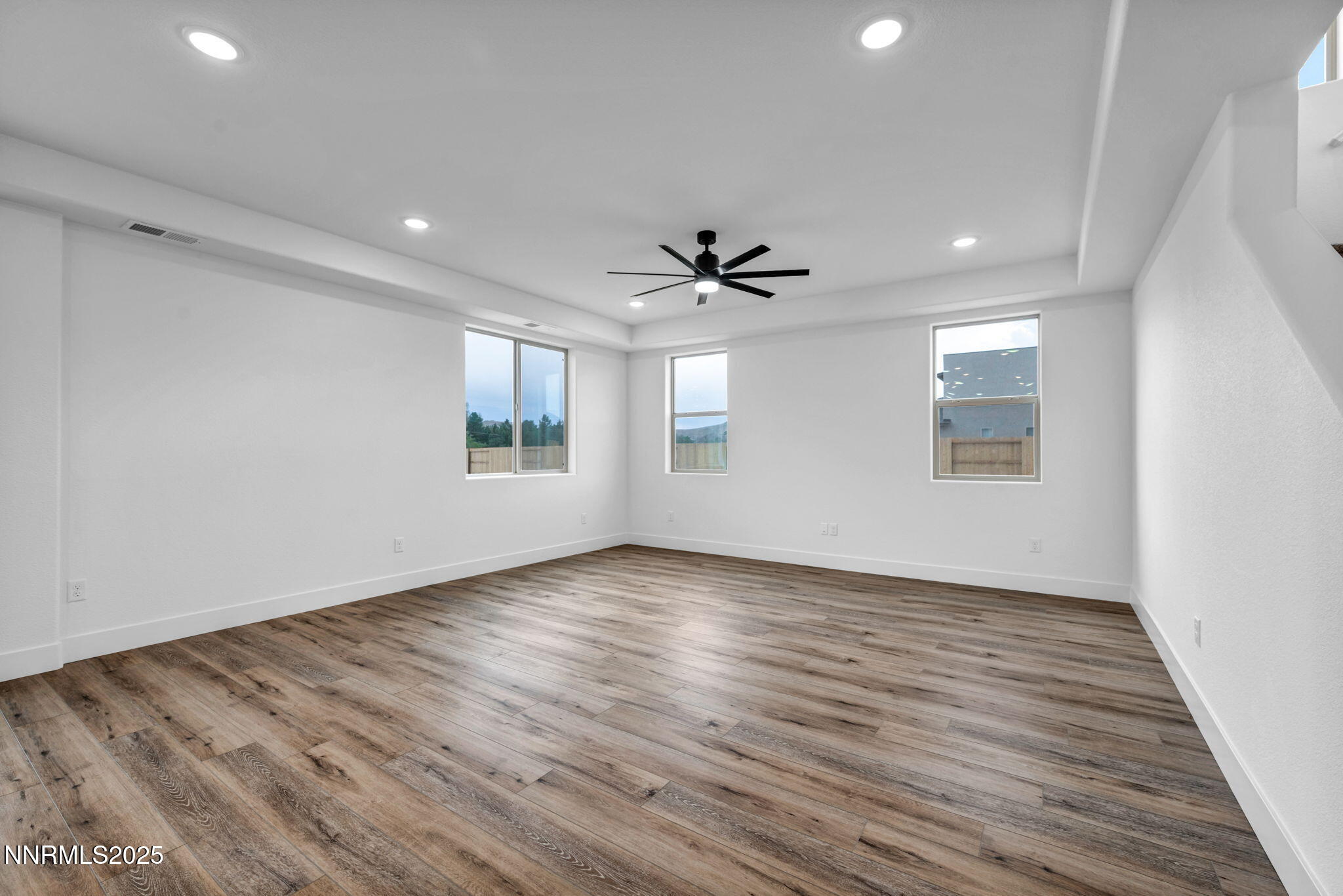 72-web-or-mls-754-shimmer-ct