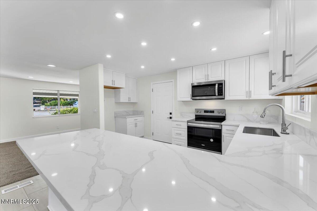 07-6815 Prestwick Cir Reno NV 89502 (16