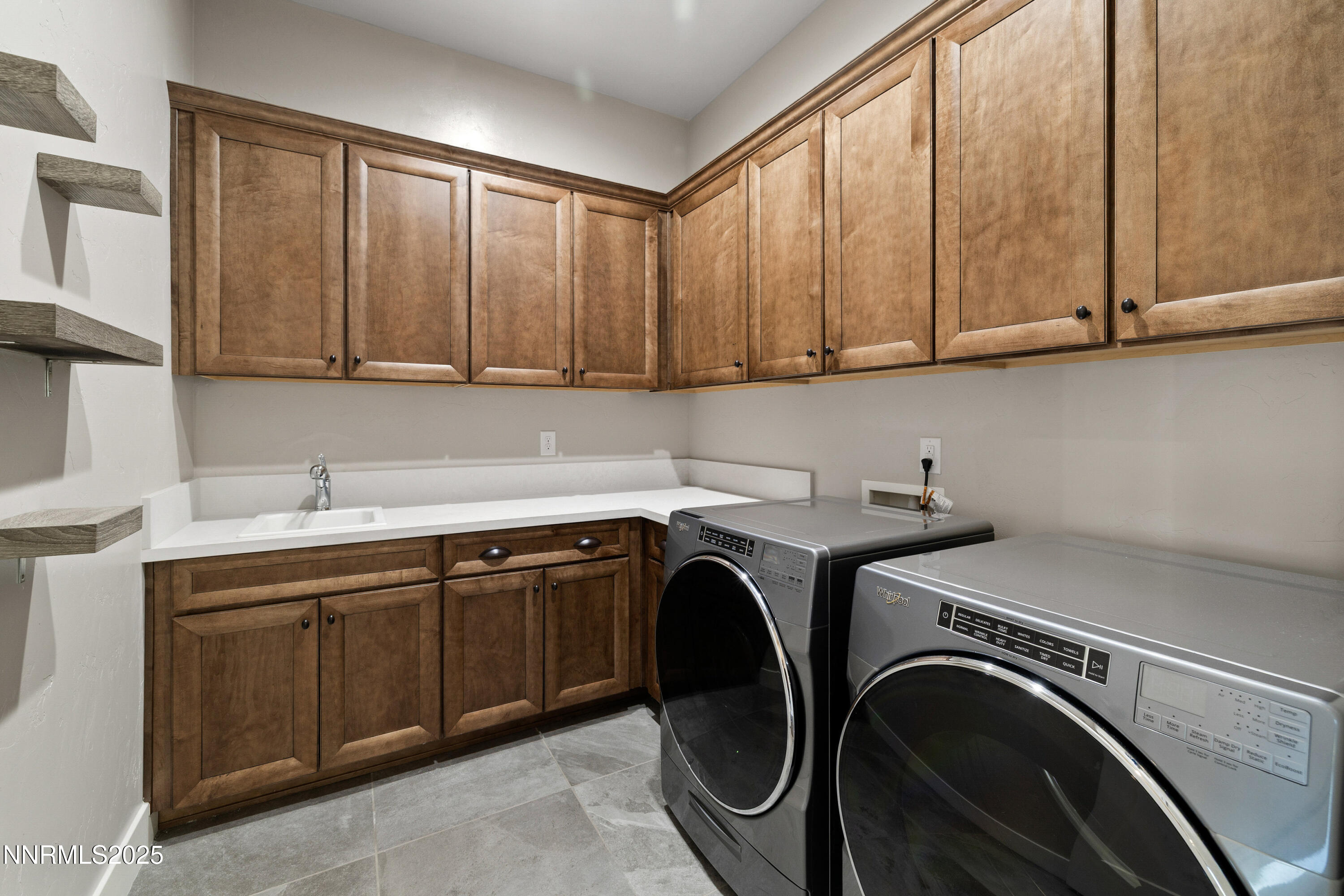 025_38-print-2223_hillsborough-24_230