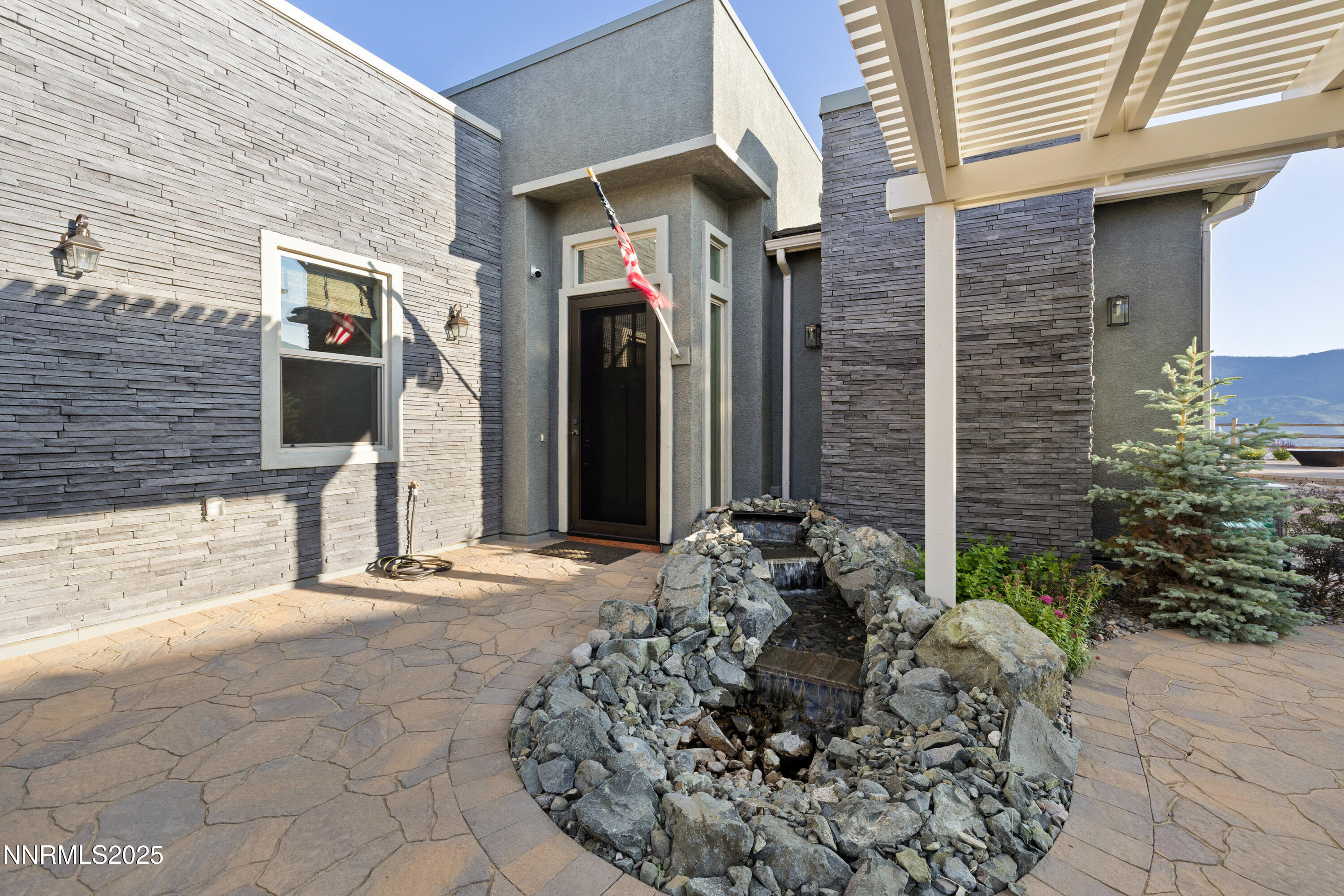 038_52-print-2223_hillsborough-38_158