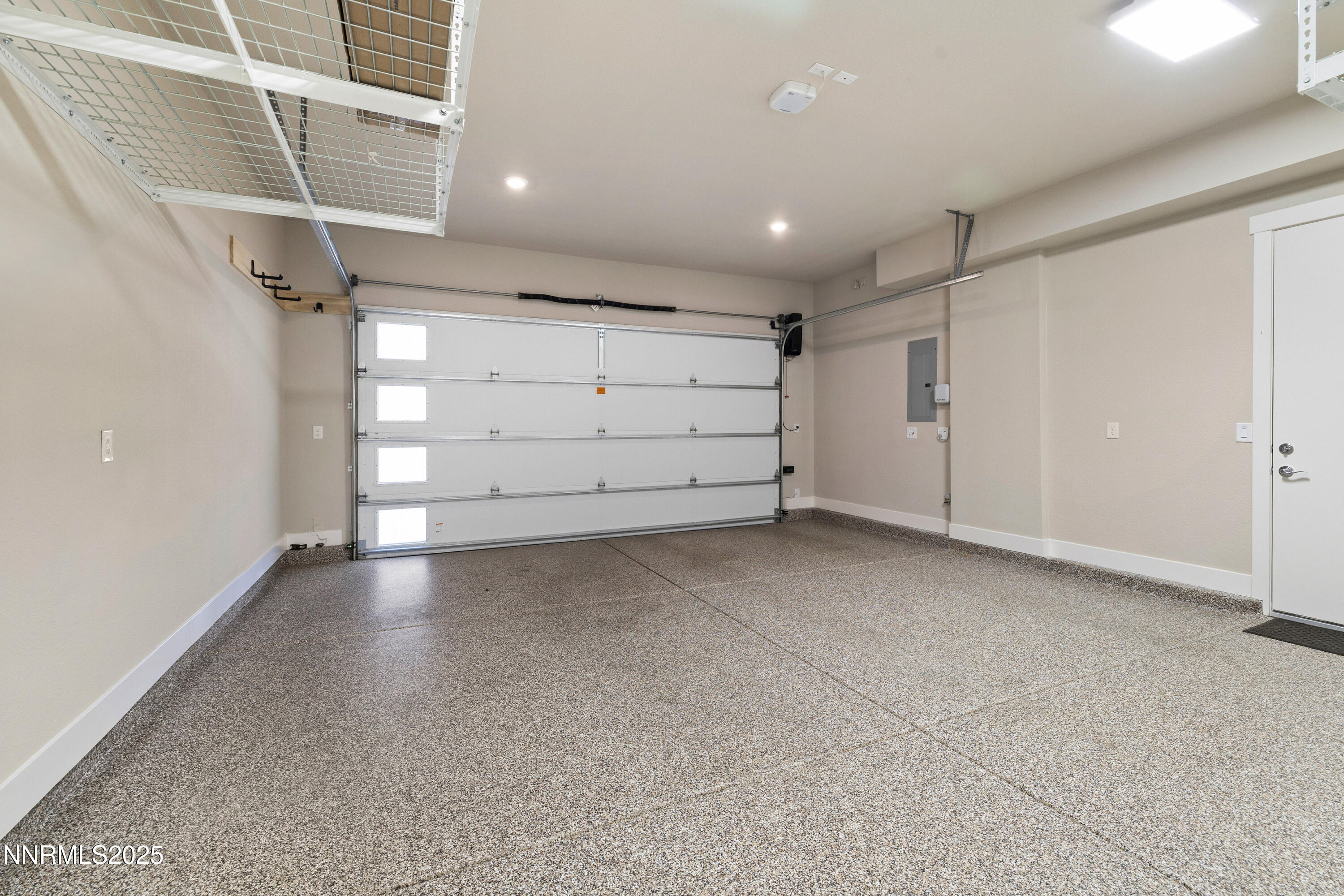 028_43-print-2223_hillsborough-29_990