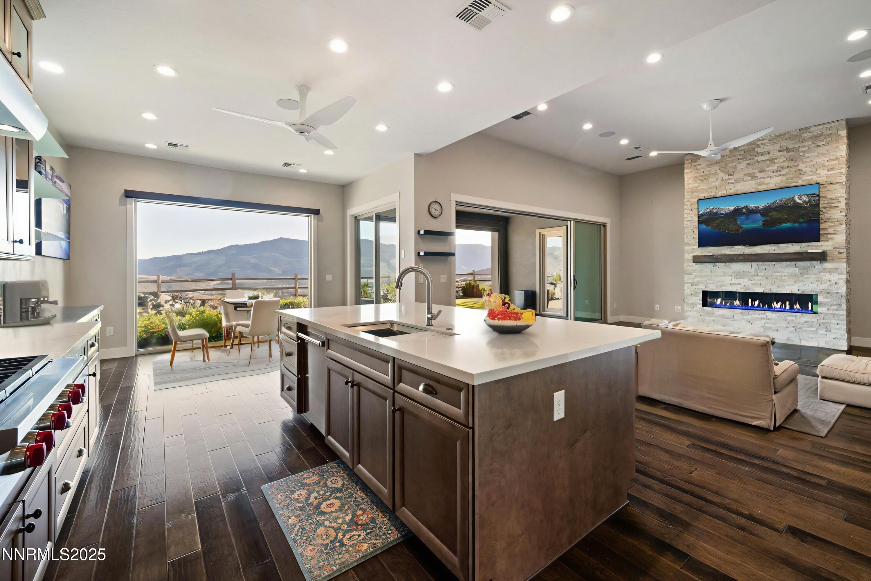 30-web-or-mls-2223-hillsborough-16 - 10